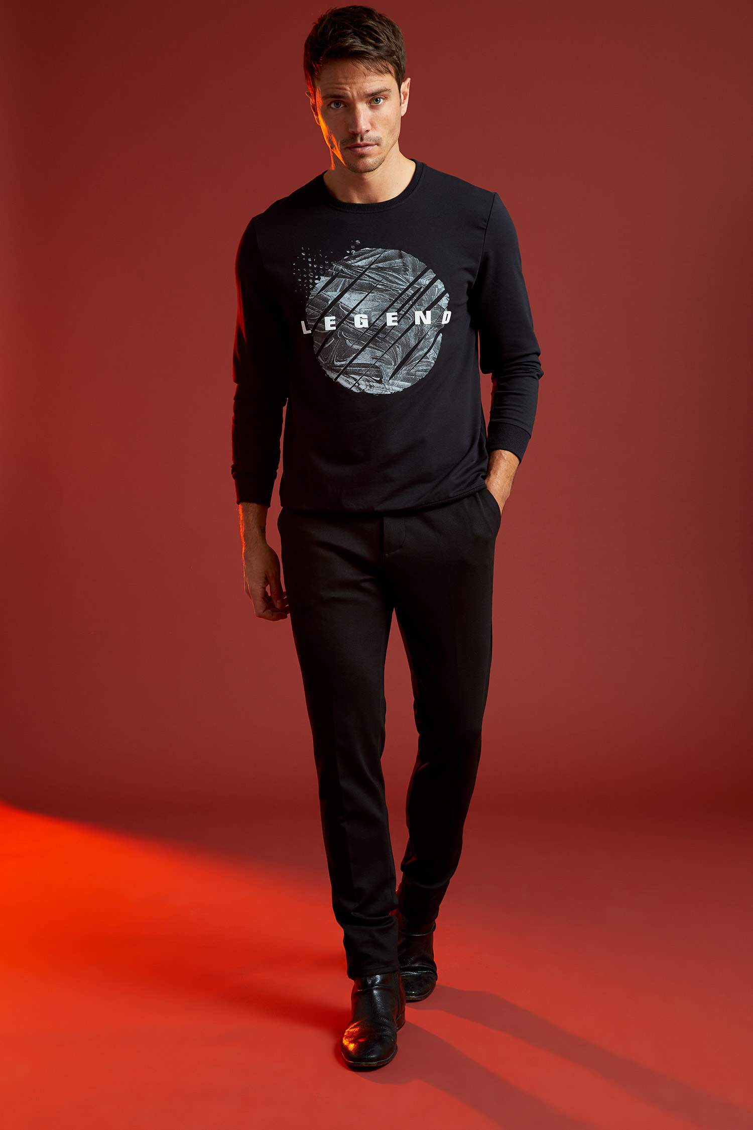 Regular Fit Bisiklet Yaka Uzun Kollu Sweatshirt