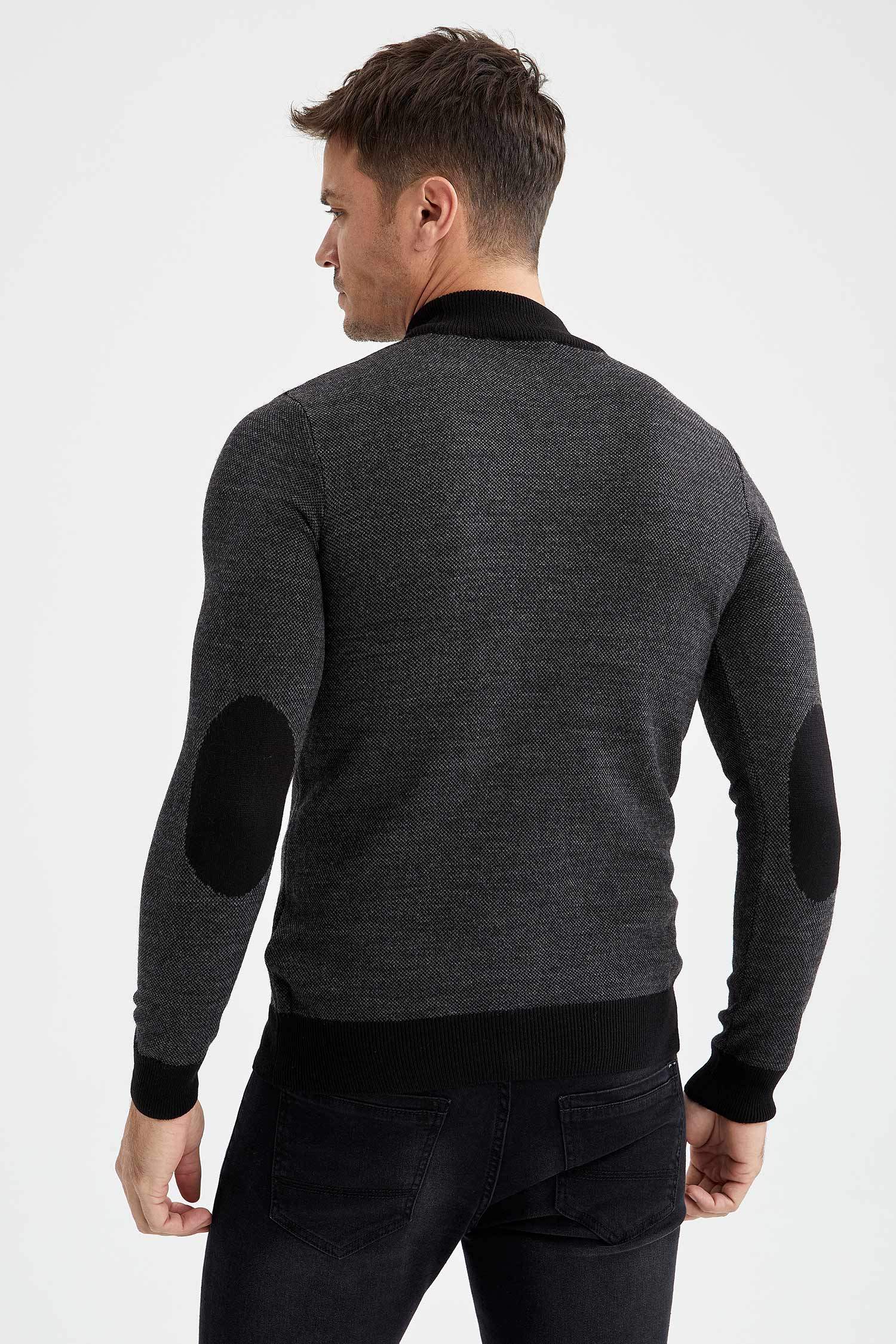 Slim Fit Yarım Balıkçı Yaka Triko Kazak