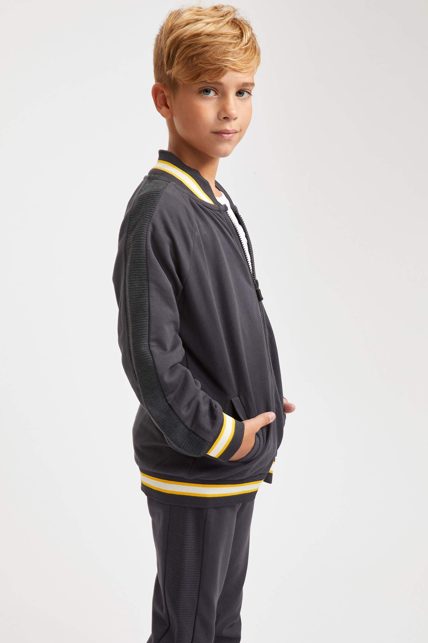 Erkek Çocuk Baskılı Kolej Yaka İnce Sweatshirt Kumaşı Hırka Bolero