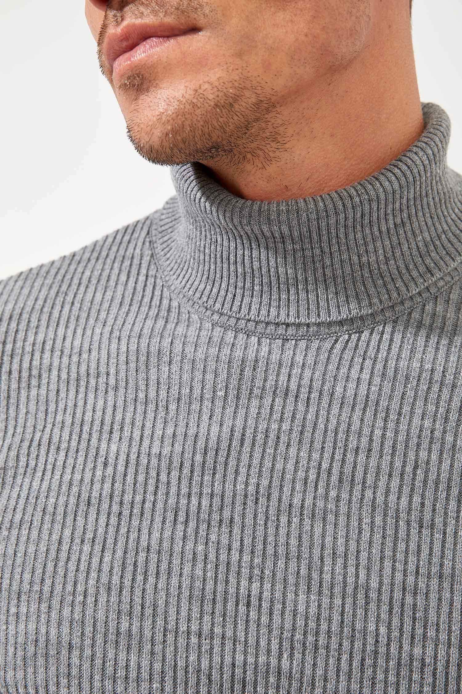 Slim Fit Balıkçı Yaka Triko Kazak
