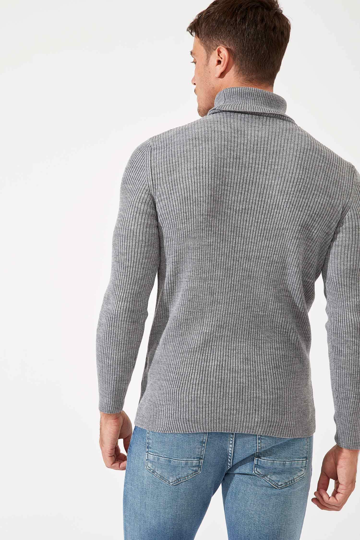 Slim Fit Balıkçı Yaka Triko Kazak