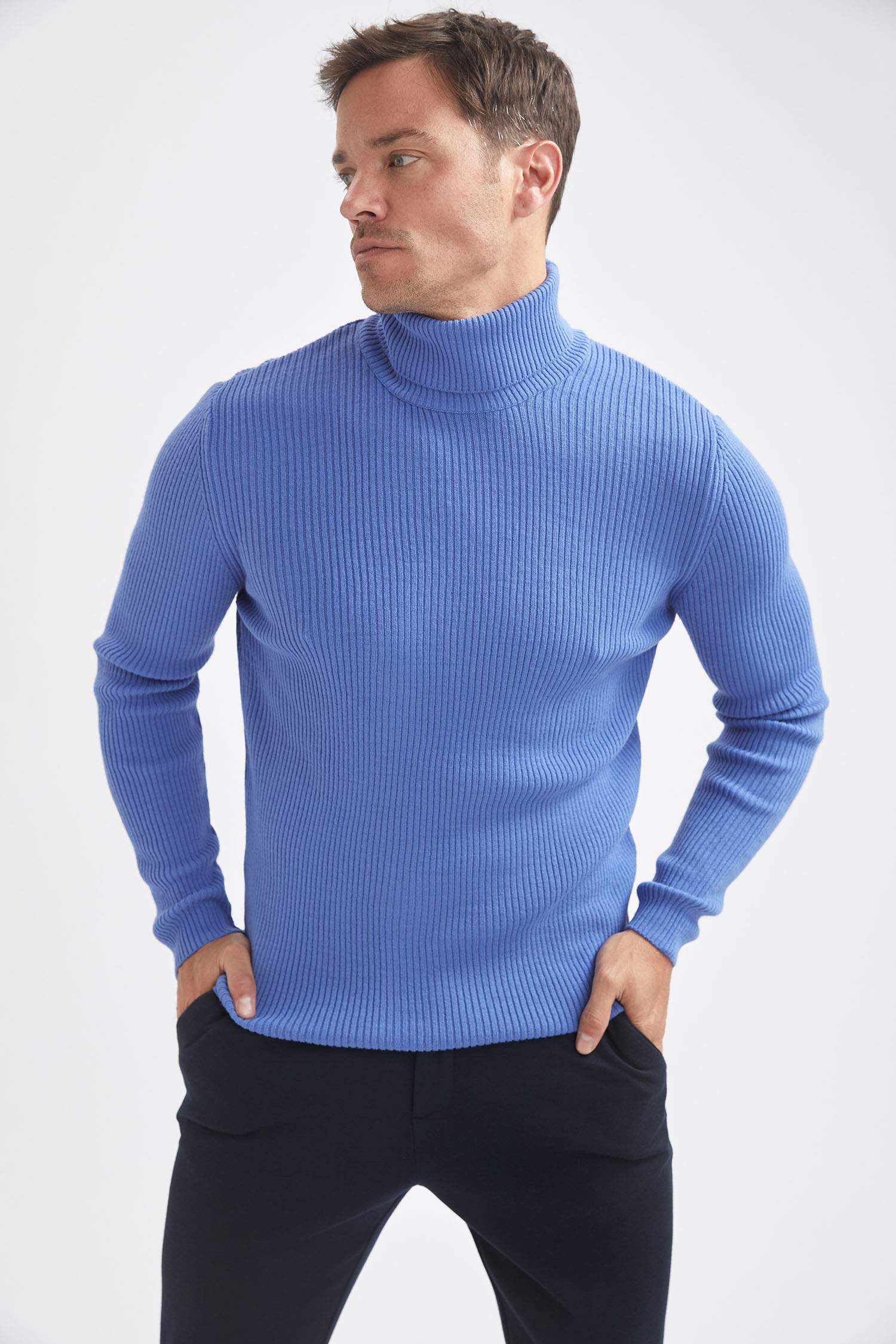 Slim Fit Balıkçı Yaka Triko Kazak