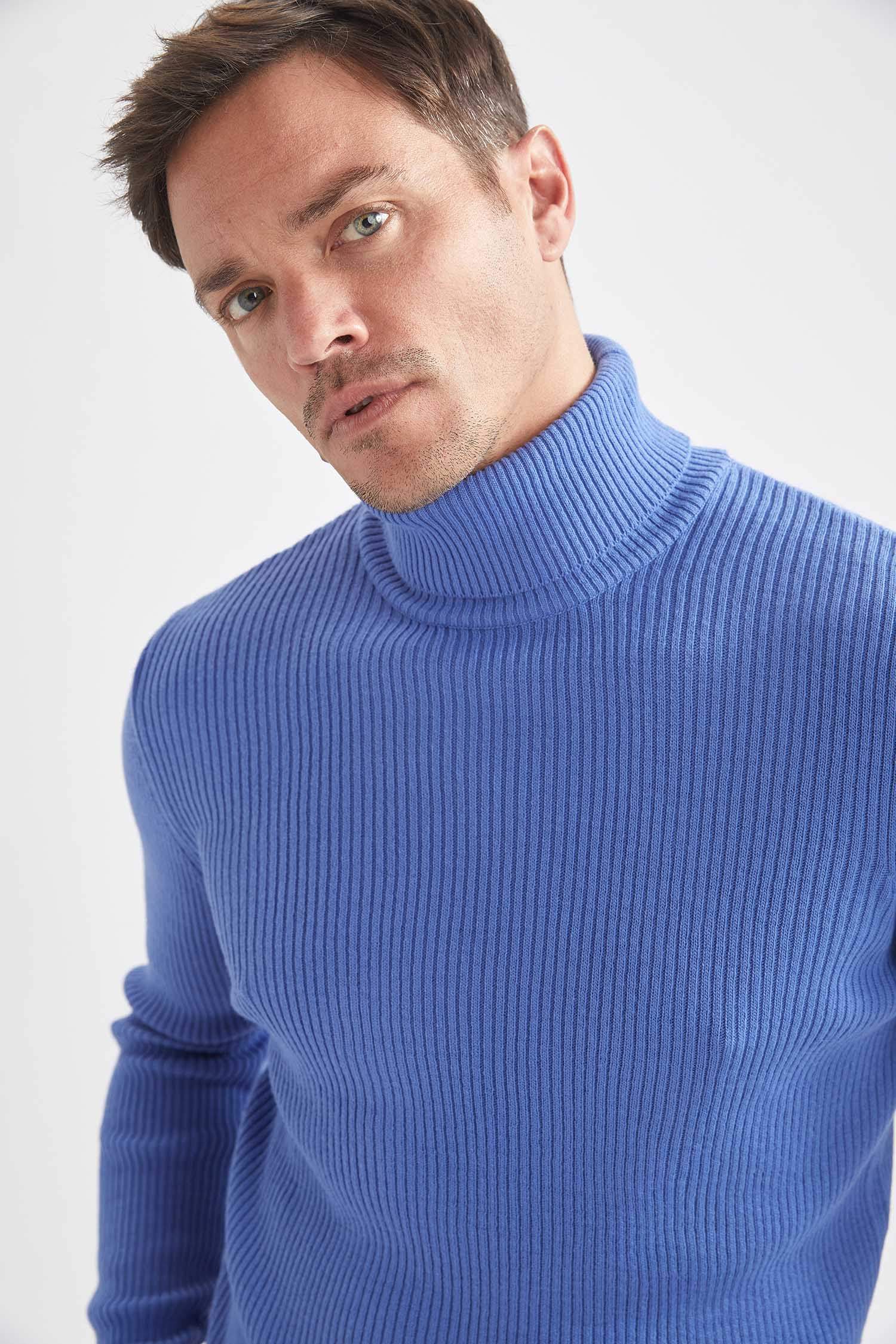 Slim Fit Balıkçı Yaka Triko Kazak