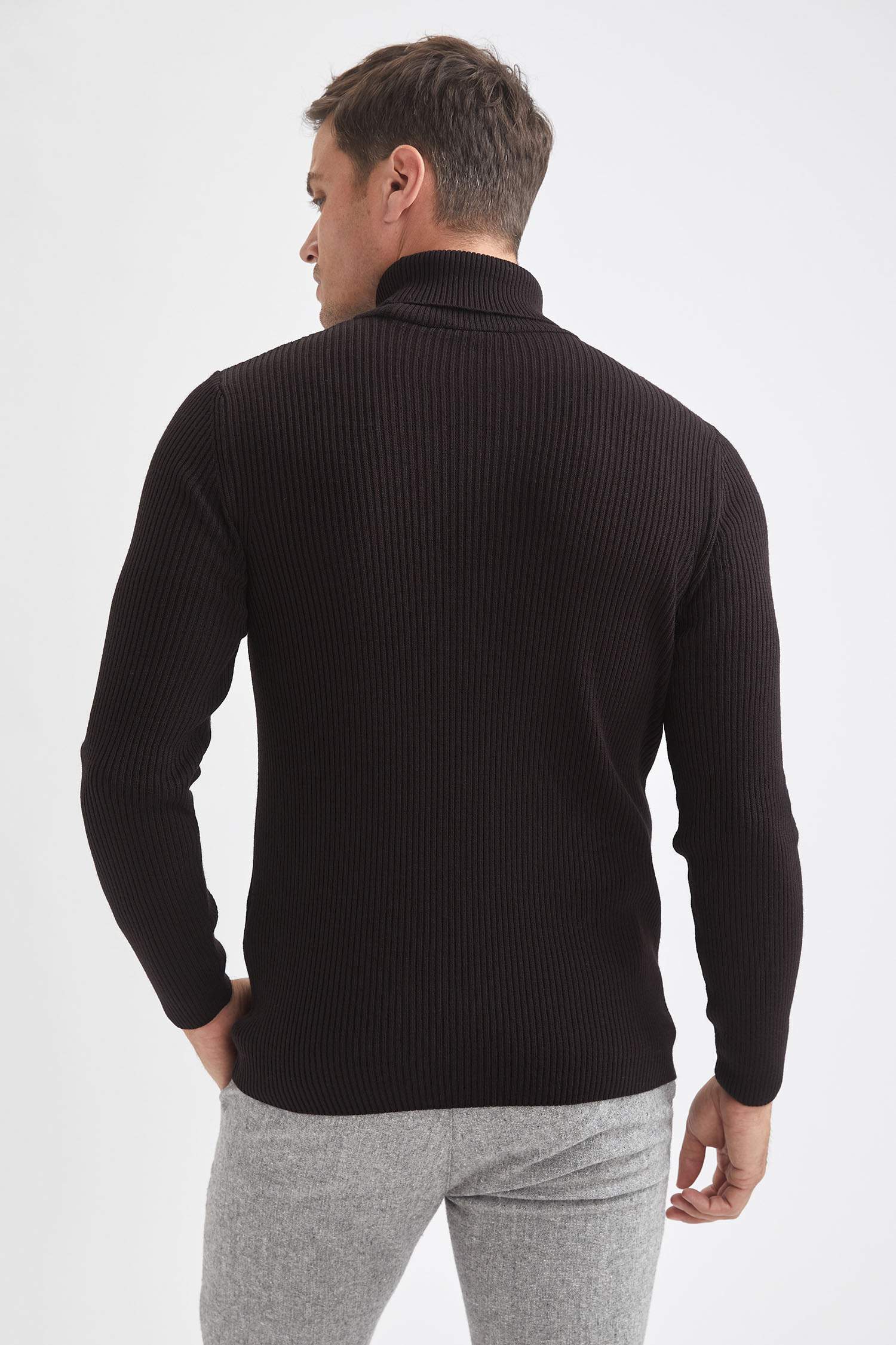 Slim Fit Balıkçı Yaka Triko Kazak