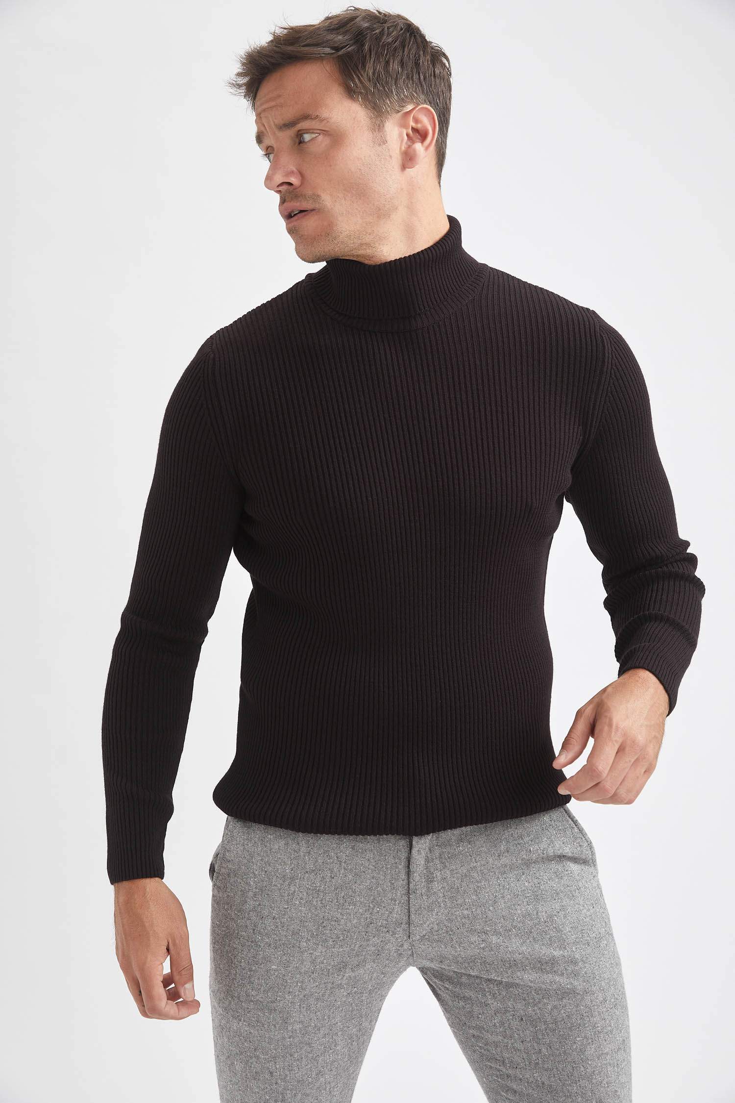 Slim Fit Balıkçı Yaka Triko Kazak