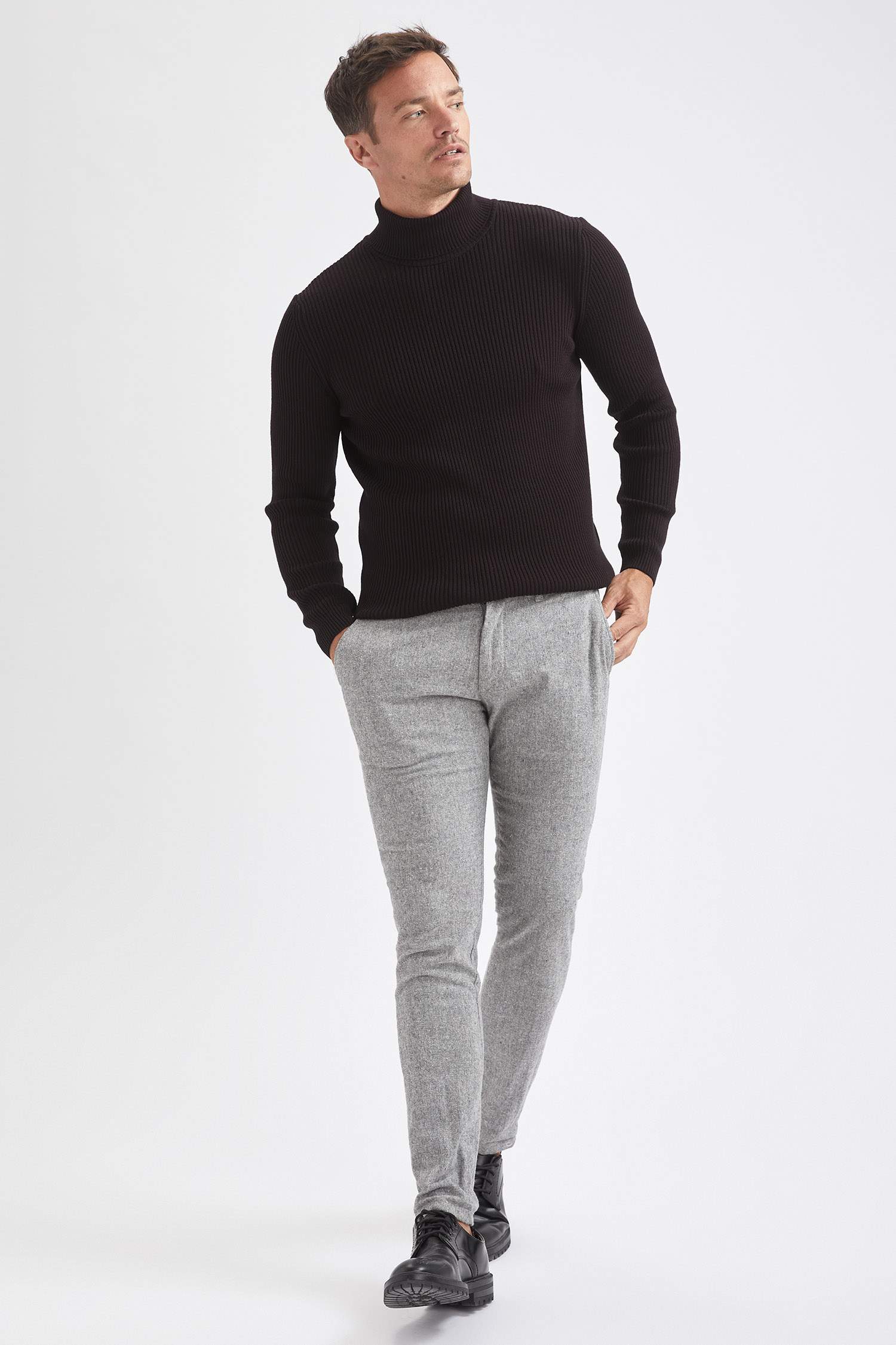 Slim Fit Balıkçı Yaka Triko Kazak