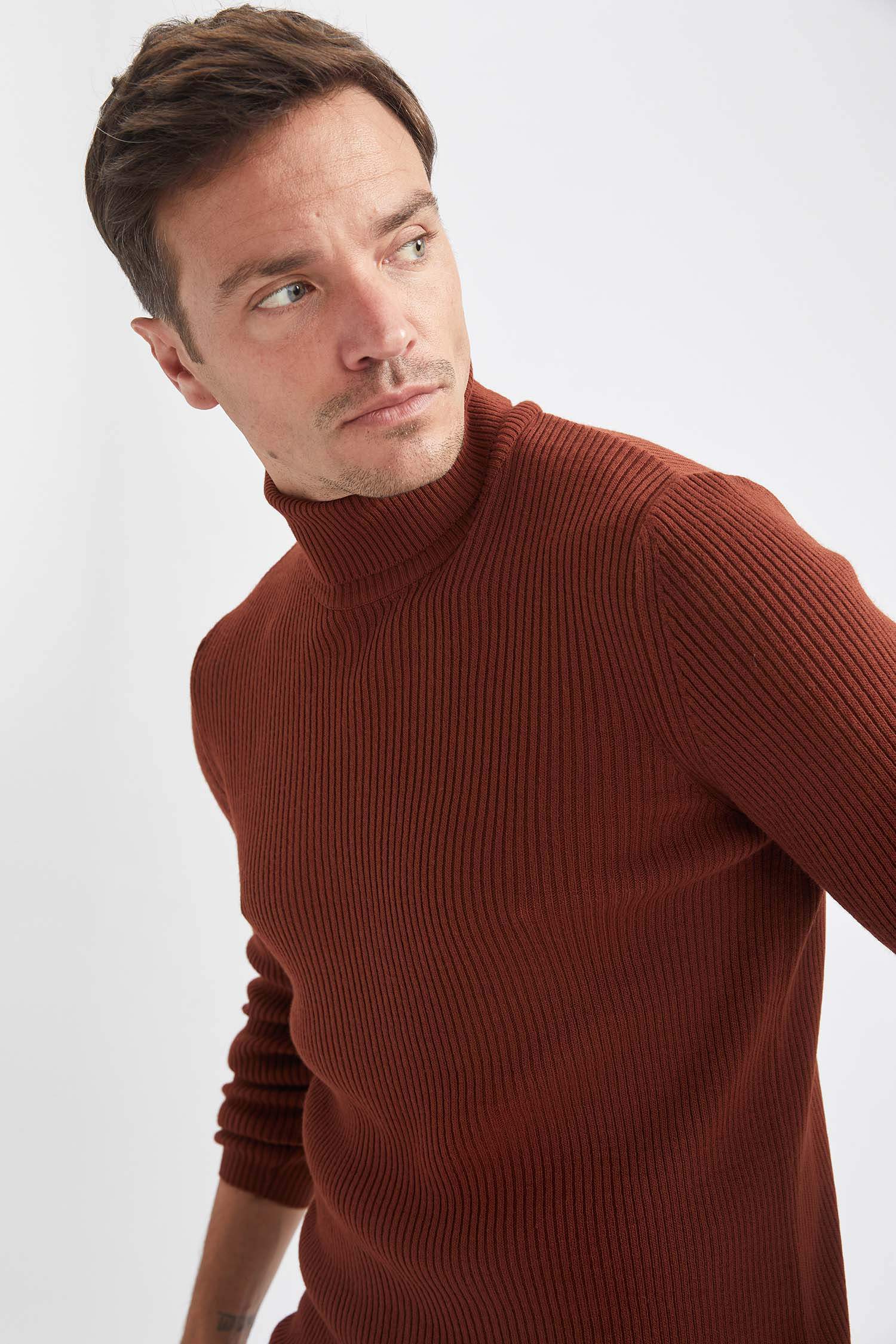 Slim Fit Balıkçı Yaka Triko Kazak