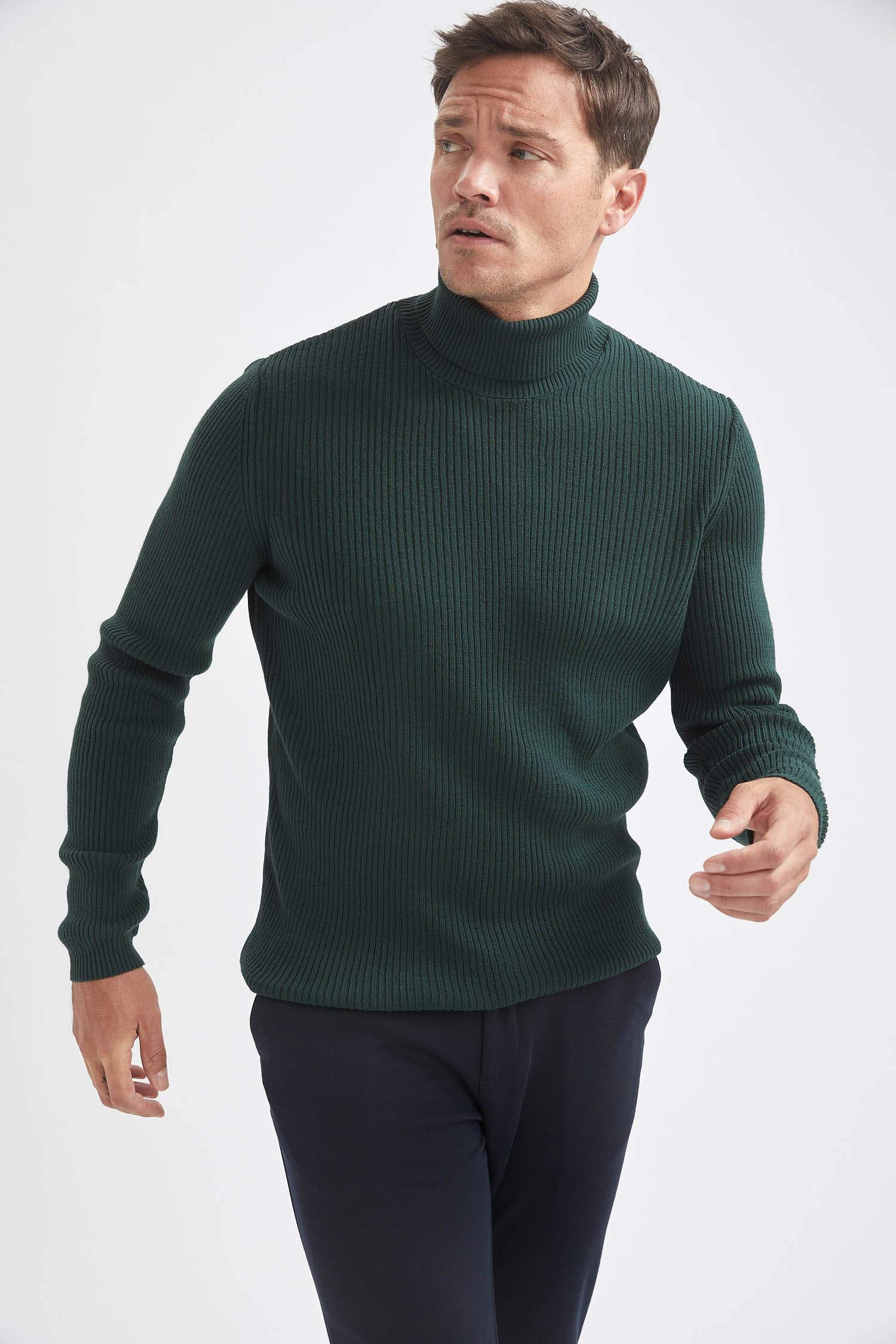 Slim Fit Balıkçı Yaka Triko Kazak
