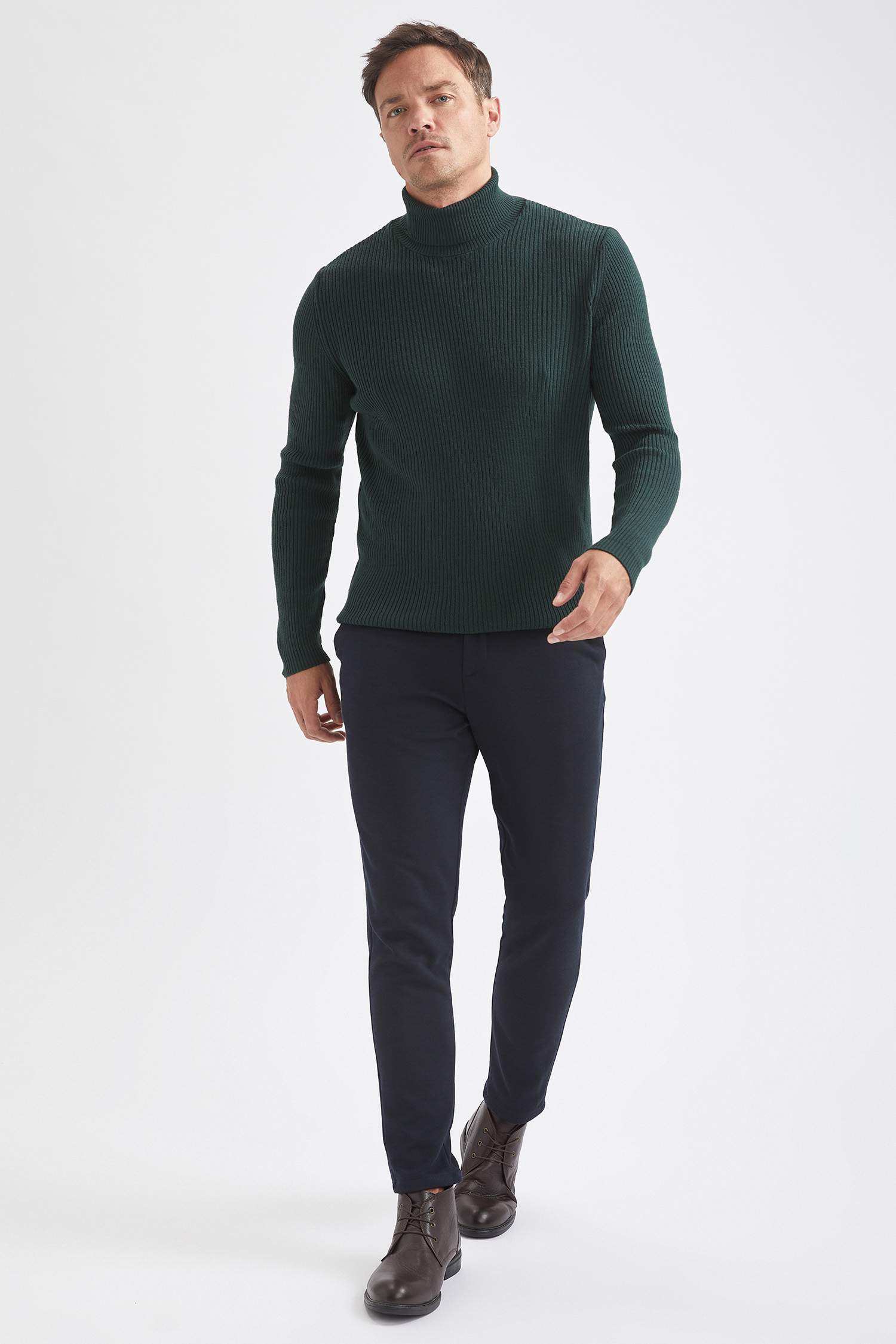 Slim Fit Balıkçı Yaka Triko Kazak