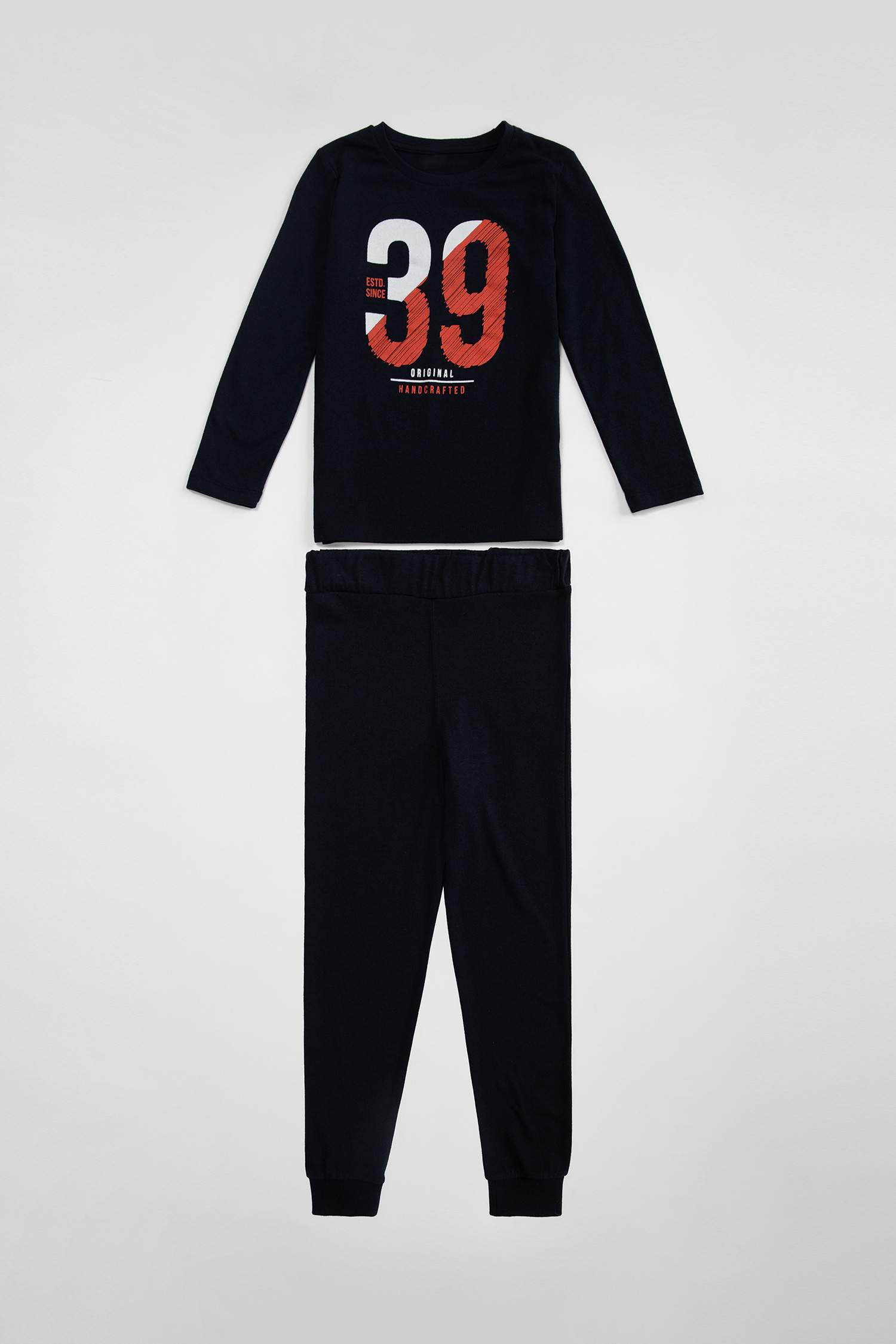 Defacto Erkek Çocuk Baskılı Pijama Takımı. 3 Defacto Erkek Çocuk Baskılı Pijama Takımı. 3