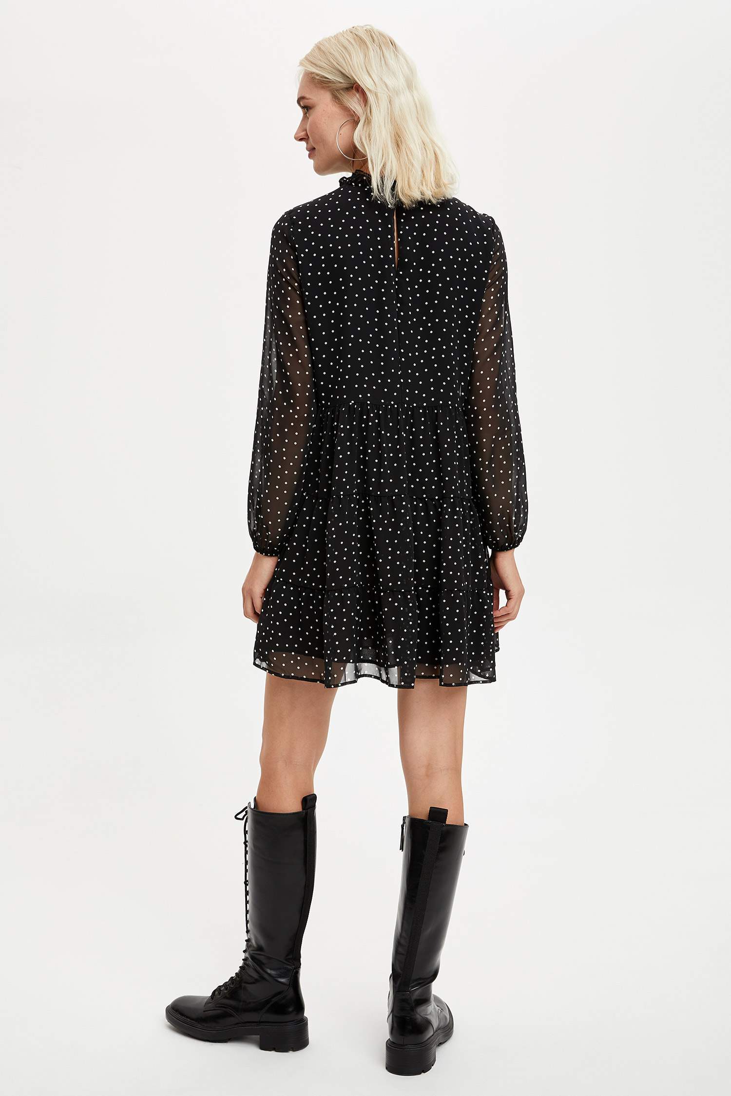 Etek Ucu Volanlı Oversize Fit Elbise