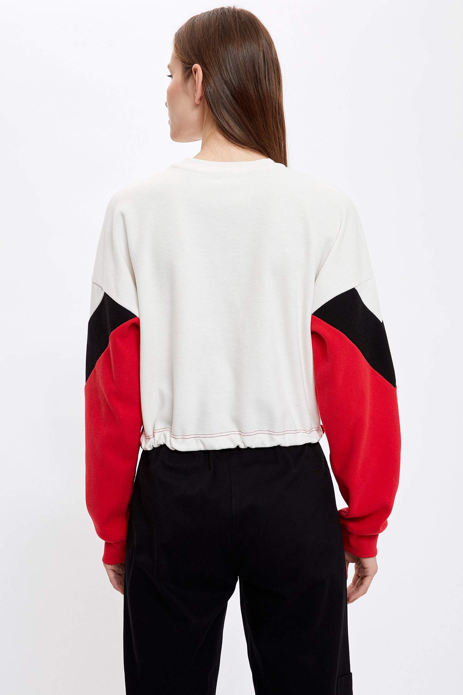 Slogan Desenli Regular Fit Bisiklet Yaka Uzun Kollu Sweatshirt