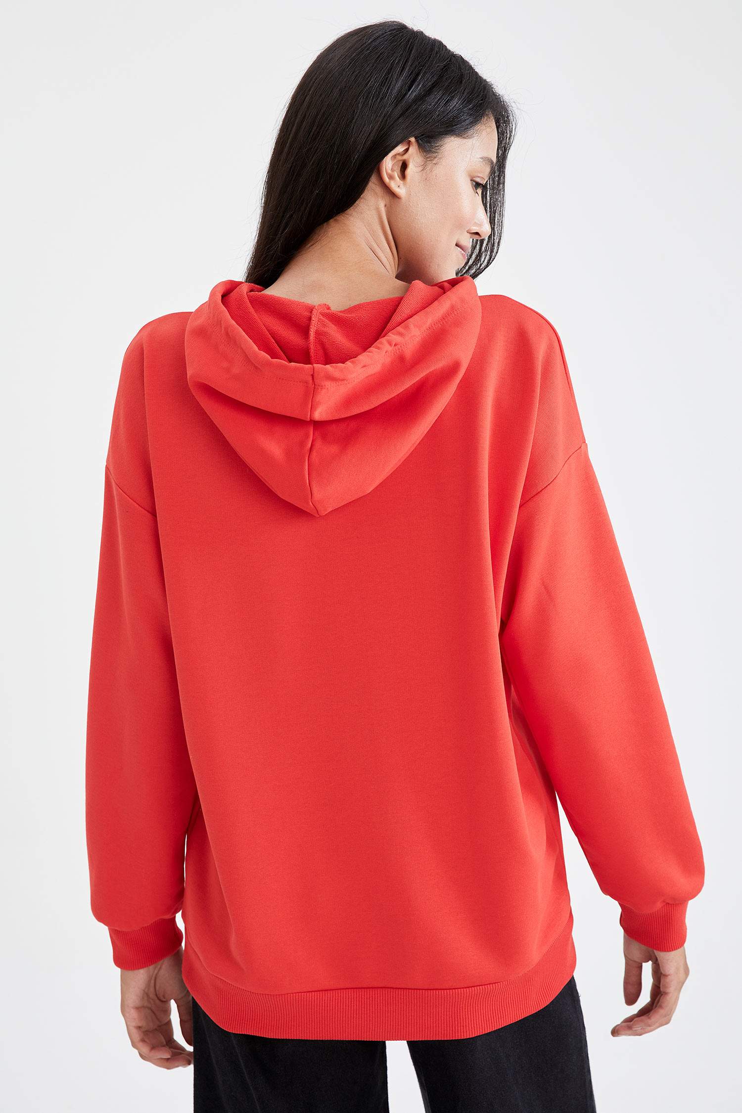 Oversize Fit Kapüşonlu Kanguru Cepli Uzun Kollu Sweatshirt