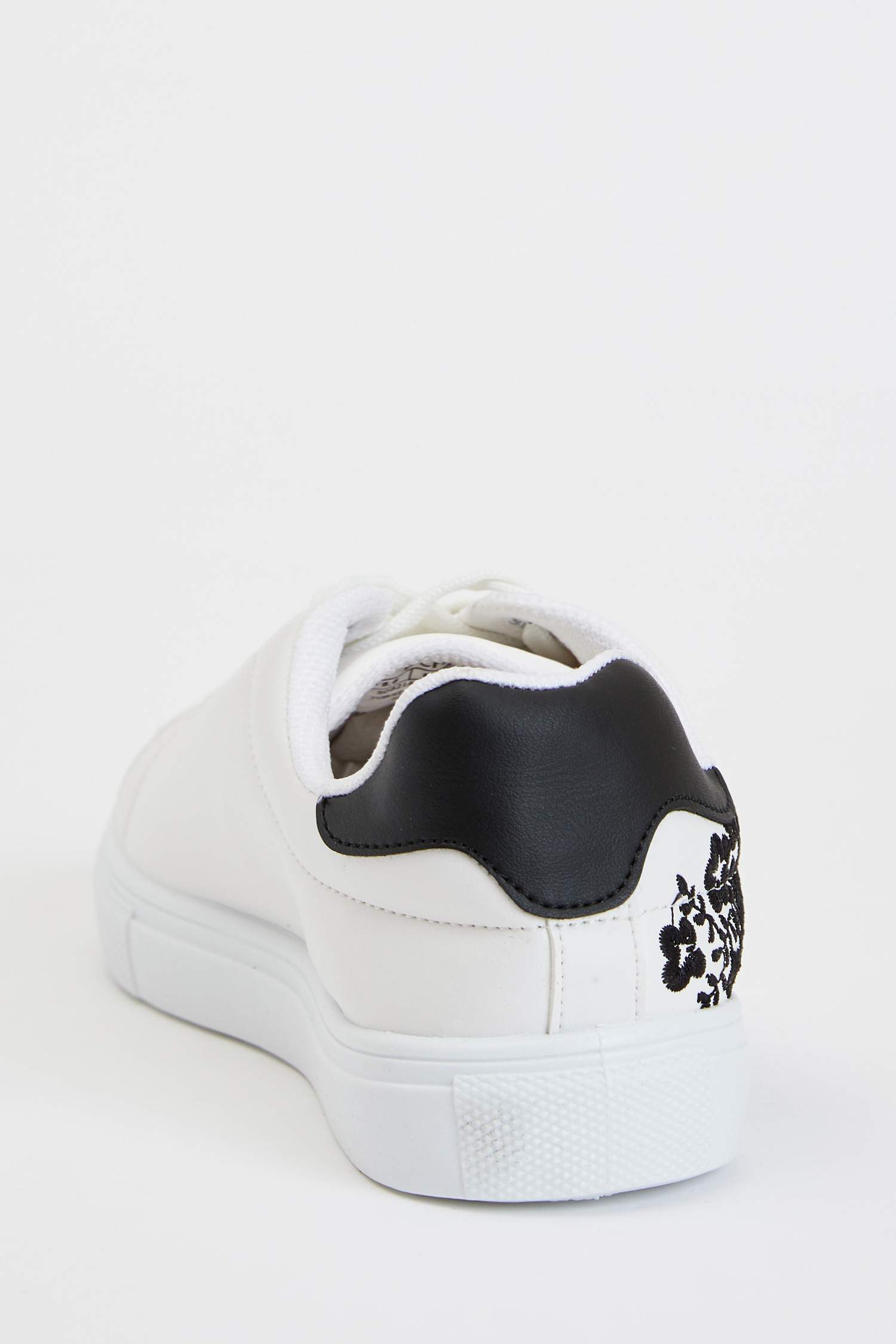 Çiçek Desenli Bağcıklı Sneaker Ayakkabı