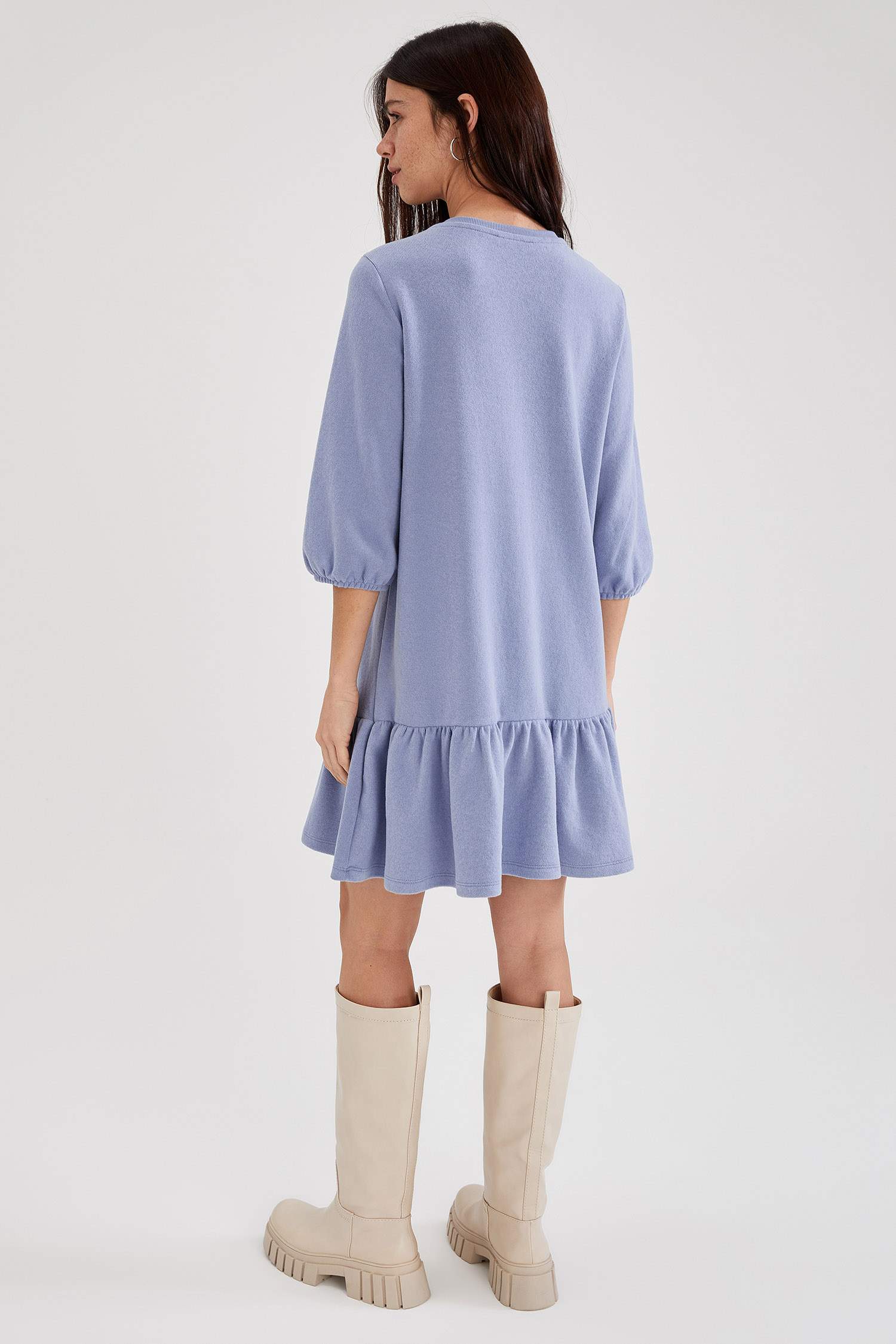 Etek Ucu Volanlı Yarım Kol Oversize Fit Mini Elbise