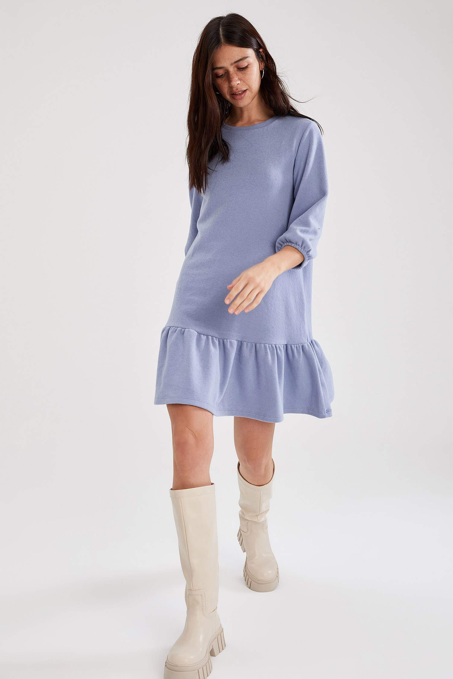 Etek Ucu Volanlı Yarım Kol Oversize Fit Mini Elbise