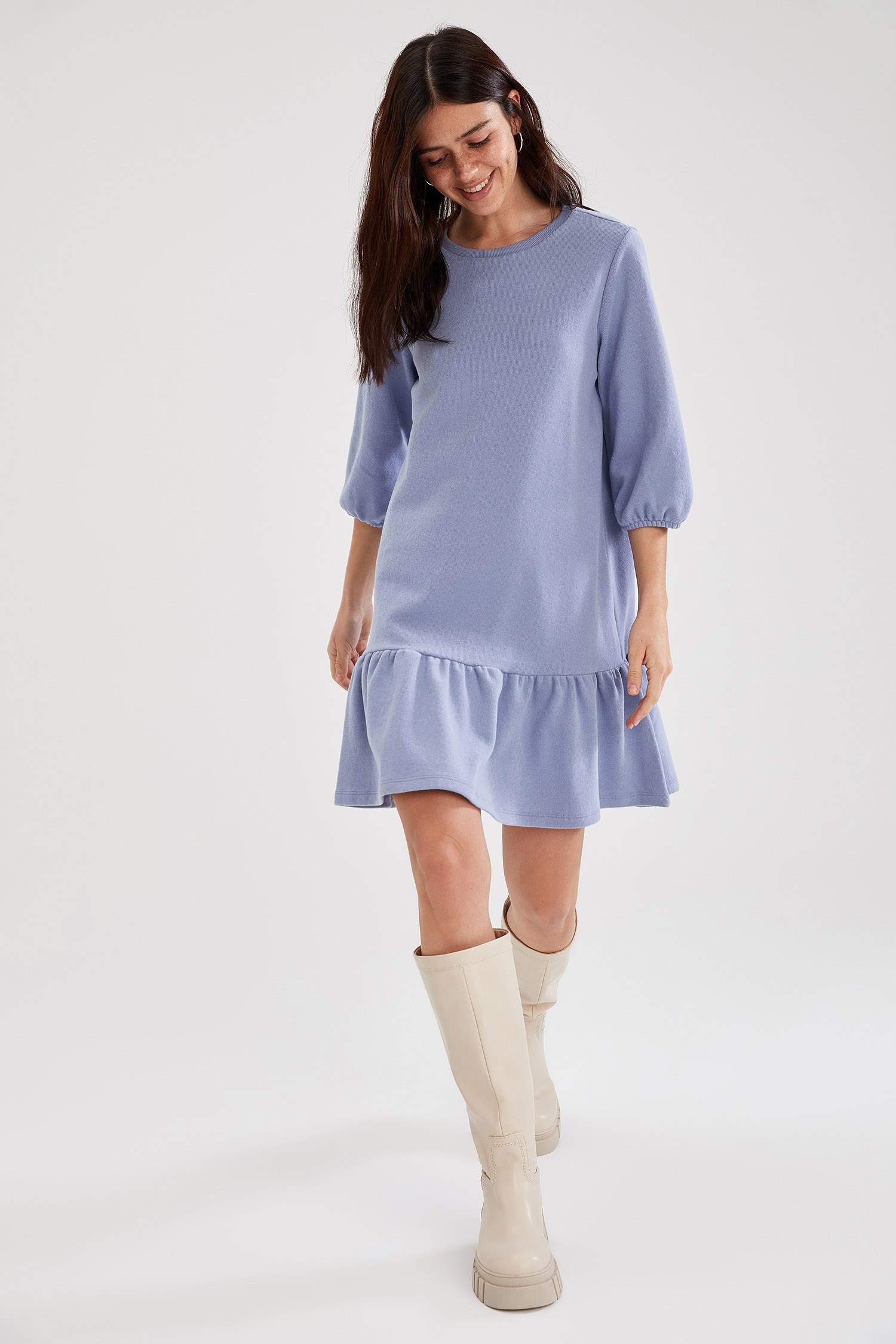 Etek Ucu Volanlı Yarım Kol Oversize Fit Mini Elbise