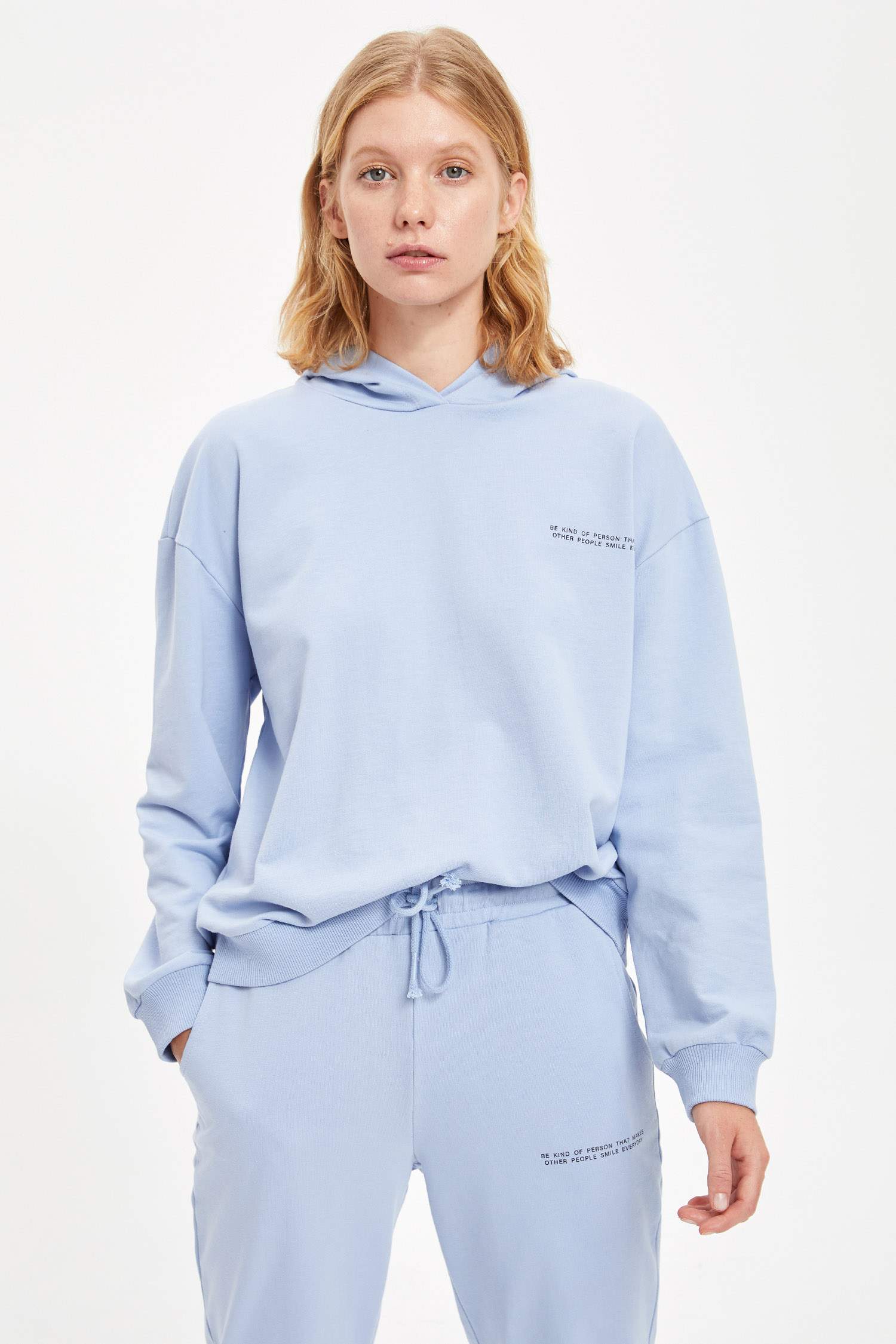 Organik Pamuklu Yazı Baskılı Kapüşonlu Sweatshirt