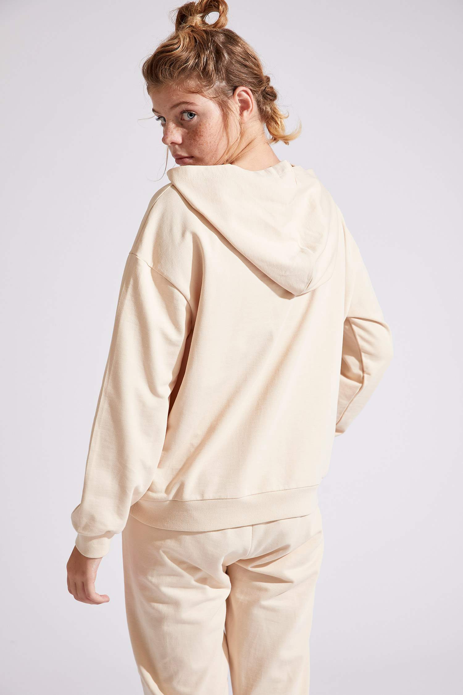 Organik Pamuklu Yazı Baskılı Kapüşonlu Sweatshirt