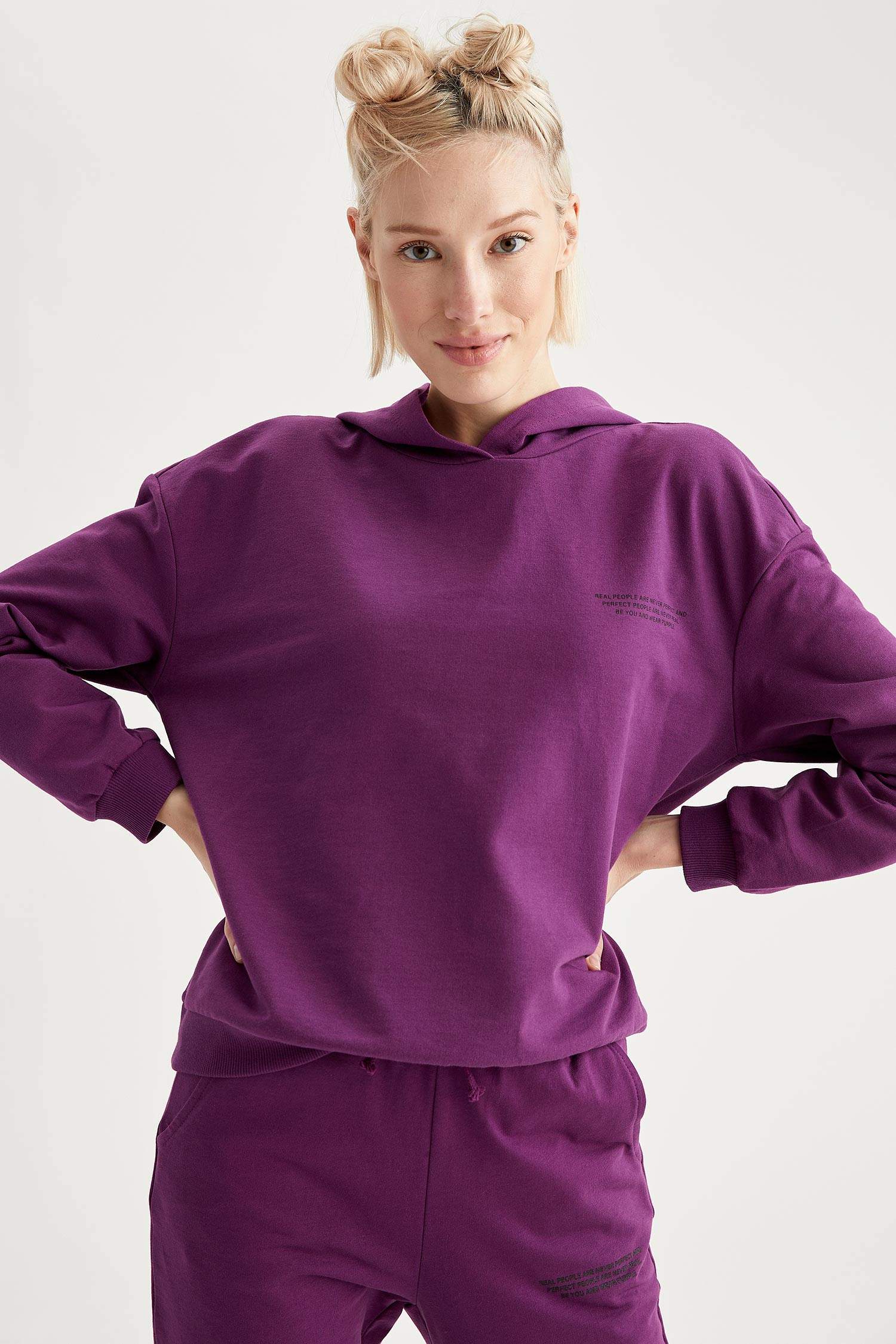 Organik Pamuklu Yazı Baskılı Kapüşonlu Sweatshirt