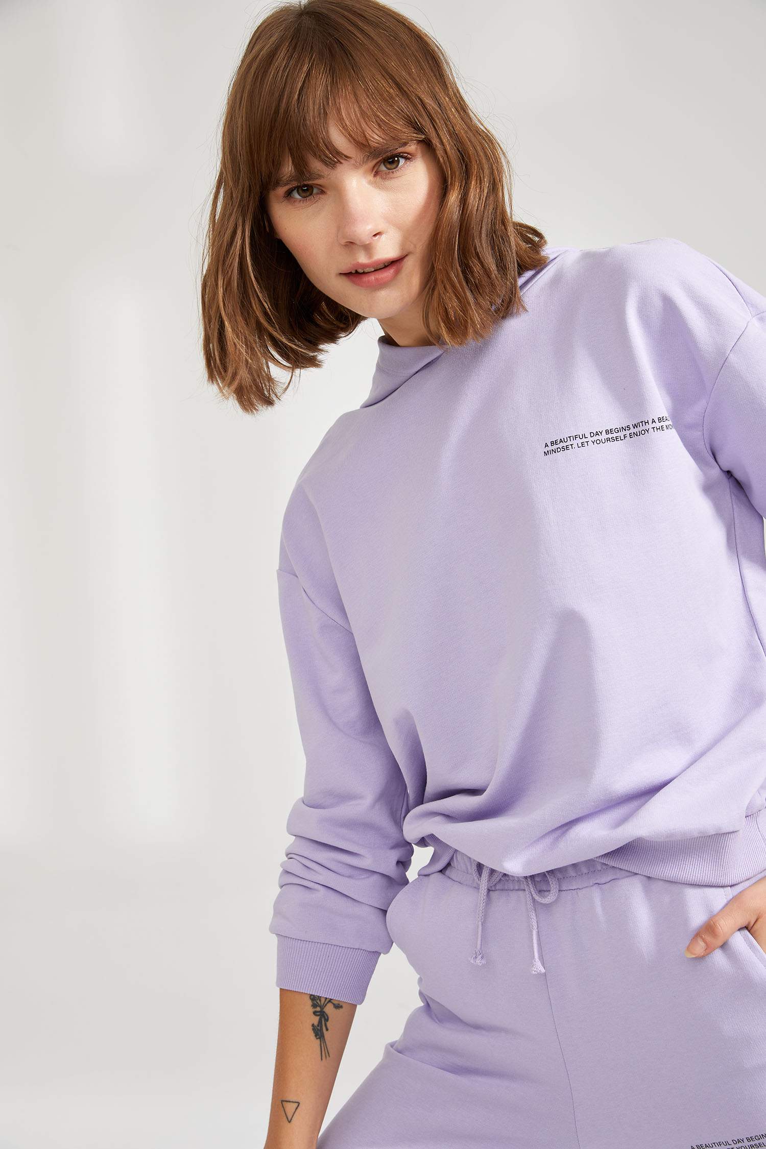 Organik Pamuklu Yazı Baskılı Kapüşonlu Sweatshirt