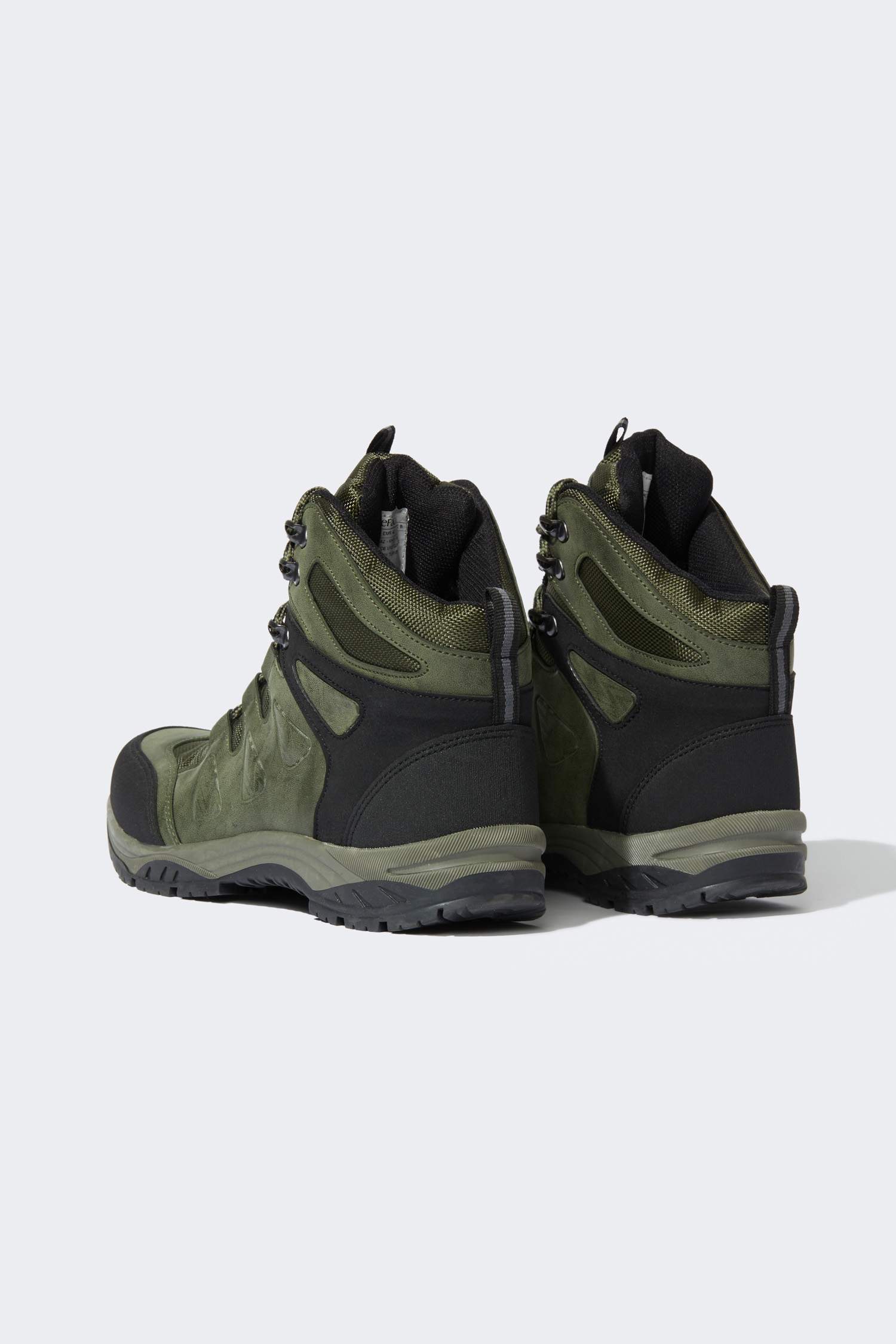 Bağcıklı Trekking Bot