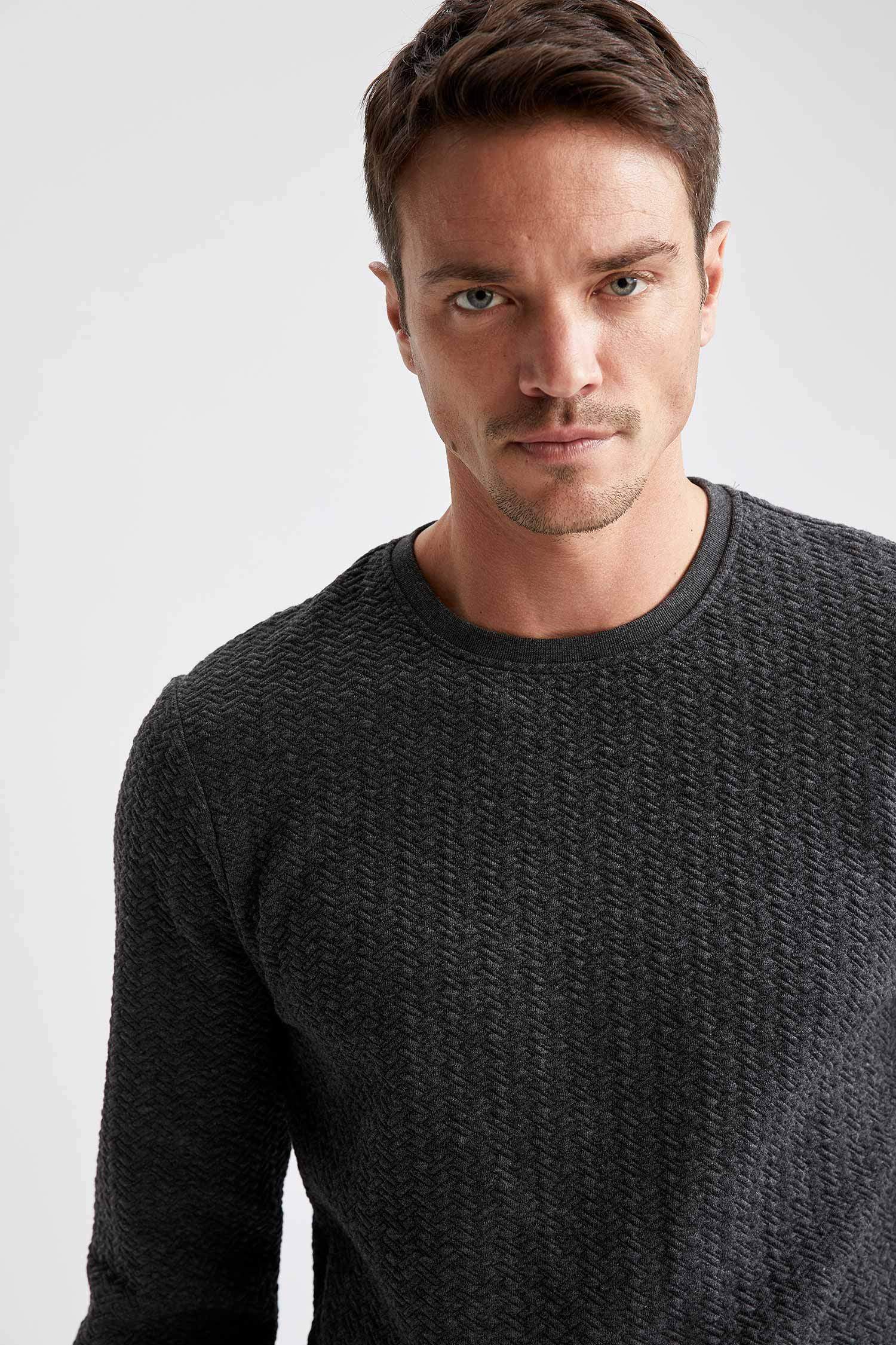 Slim Fit Bisiklet Yaka Fermuarsız Uzun Kollu Sweatshirt