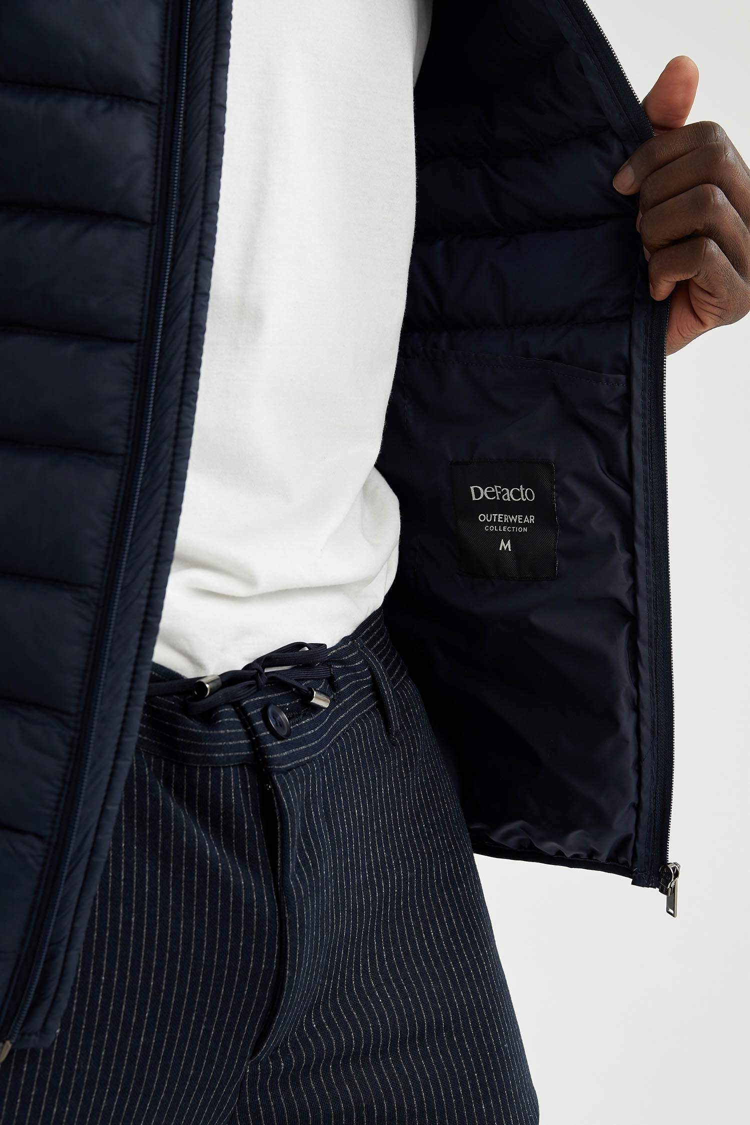 Dik Yaka Slim Fit Şişme İnce Yelek