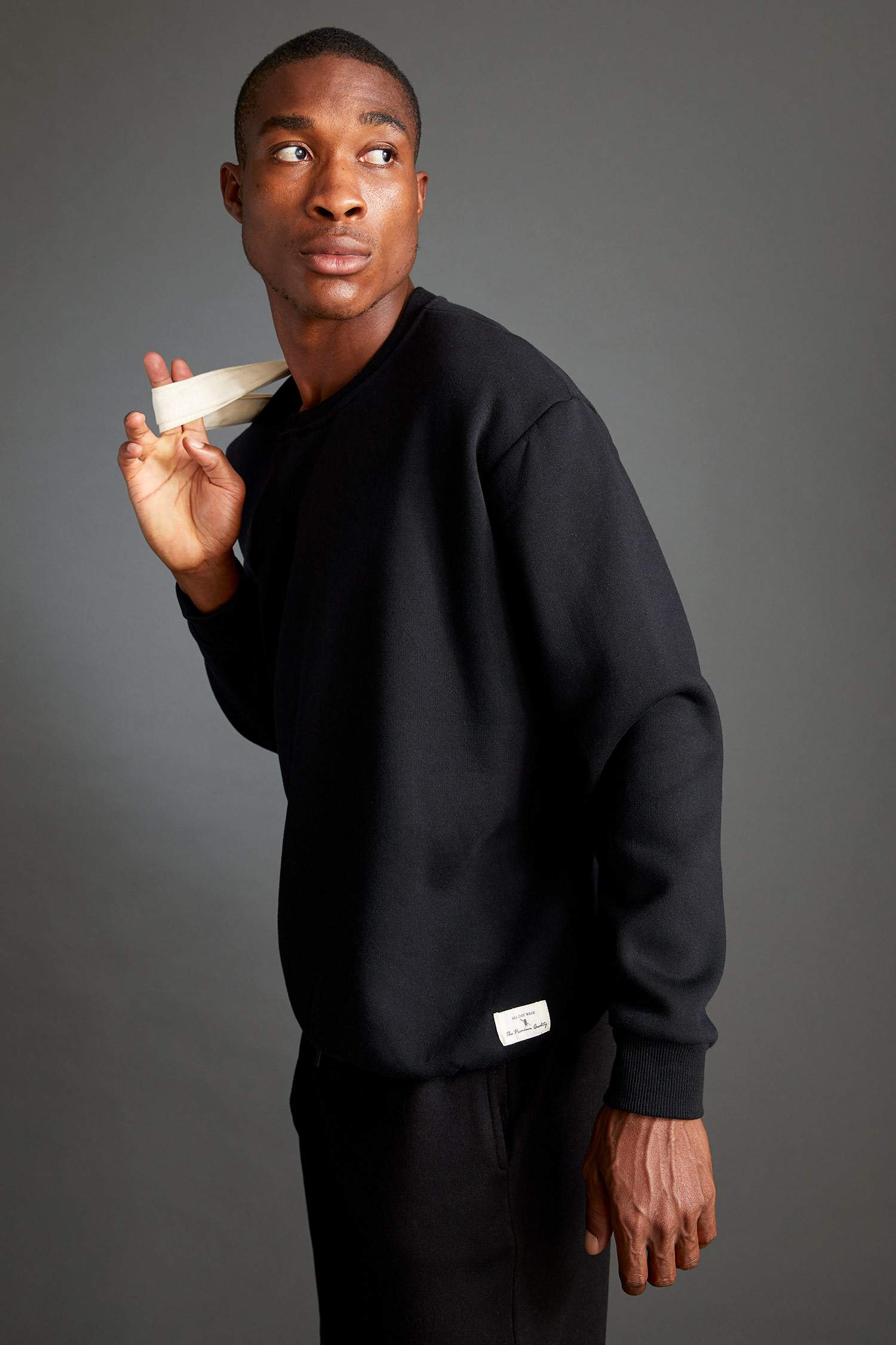 Oversize Fit Bisiklet Yaka Basic Sweatshirt