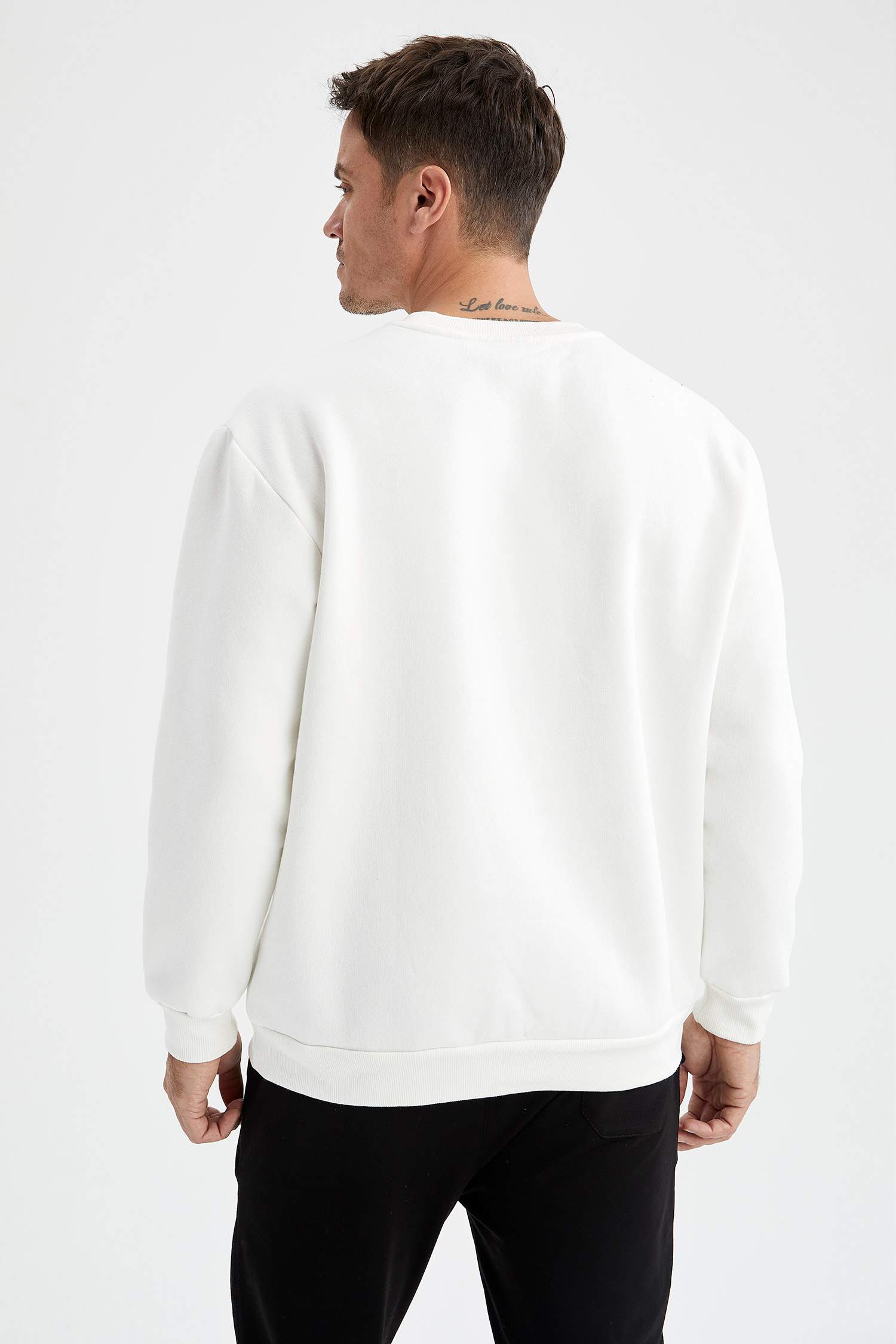 Oversize Fit Bisiklet Yaka Basic Sweatshirt
