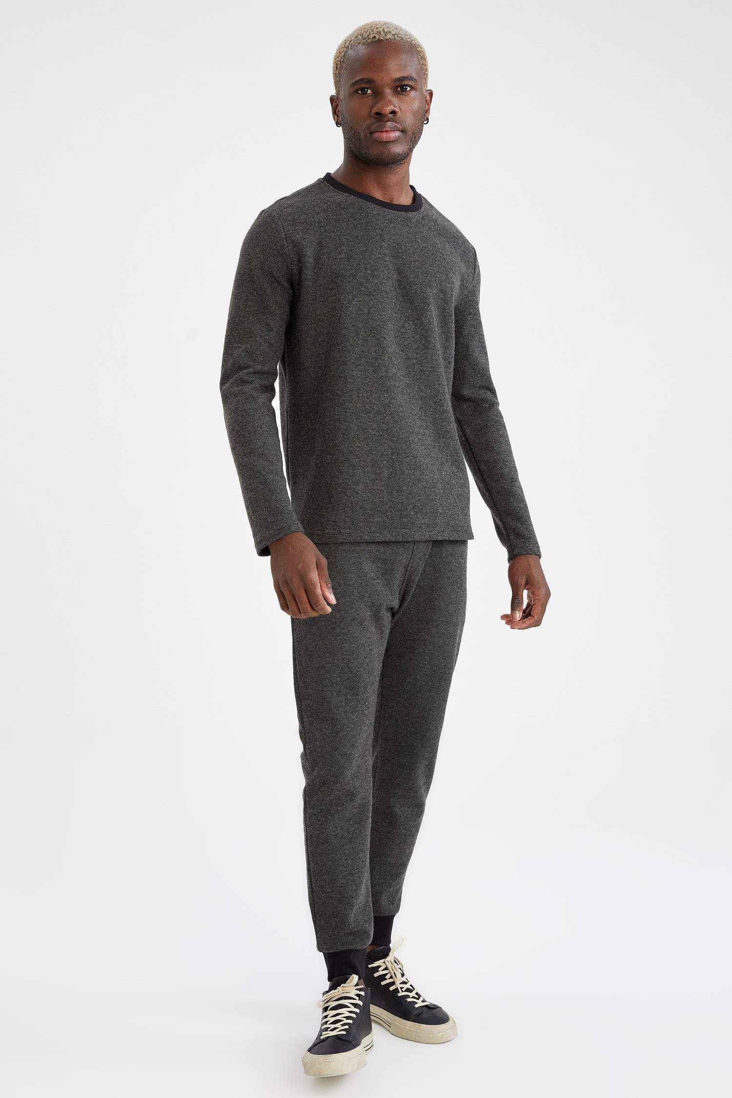 Slim Fit Bisiklet Yaka Uzun Kollu Basic Tişört