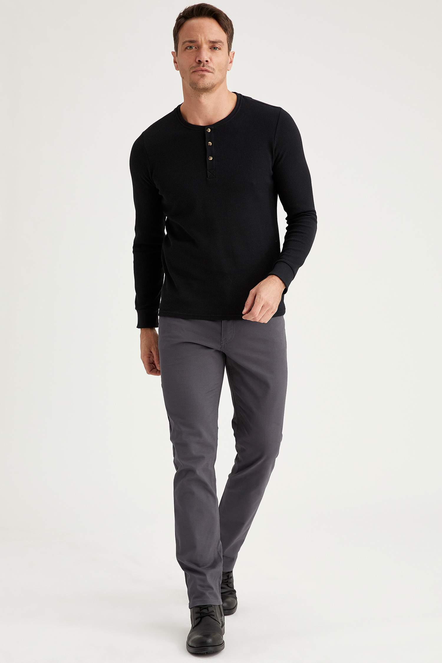 Bisiklet Yaka Desenli Slim Fit Uzun Kollu Tişört