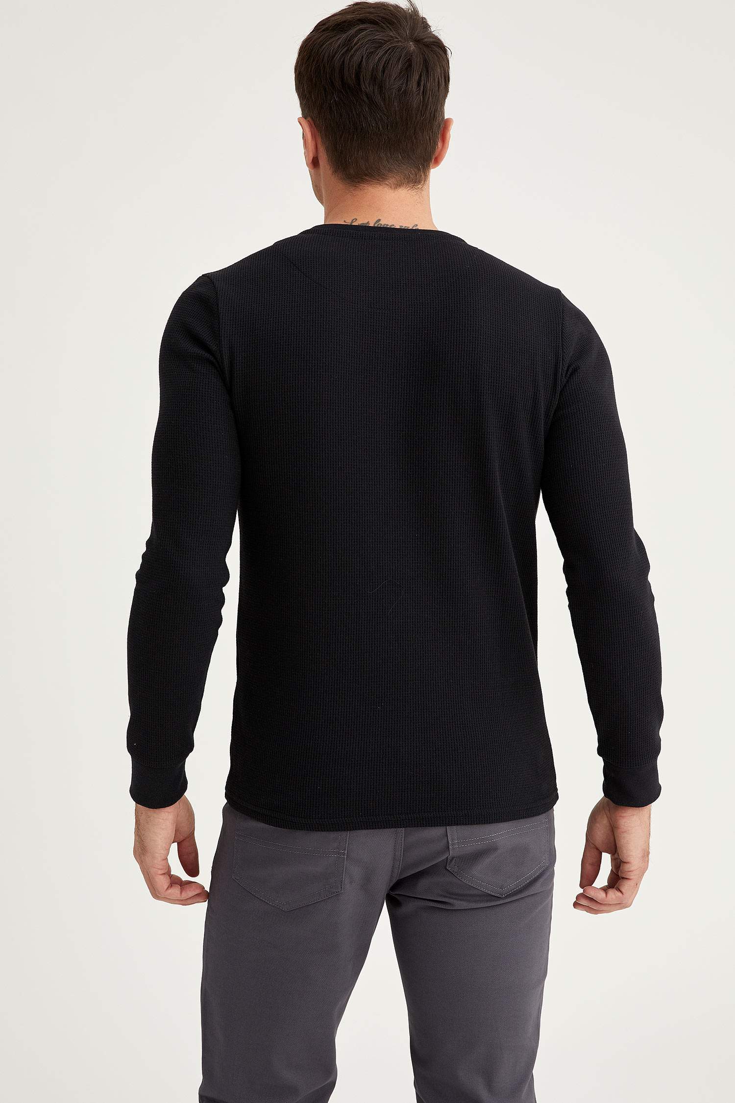 Bisiklet Yaka Desenli Slim Fit Uzun Kollu Tişört