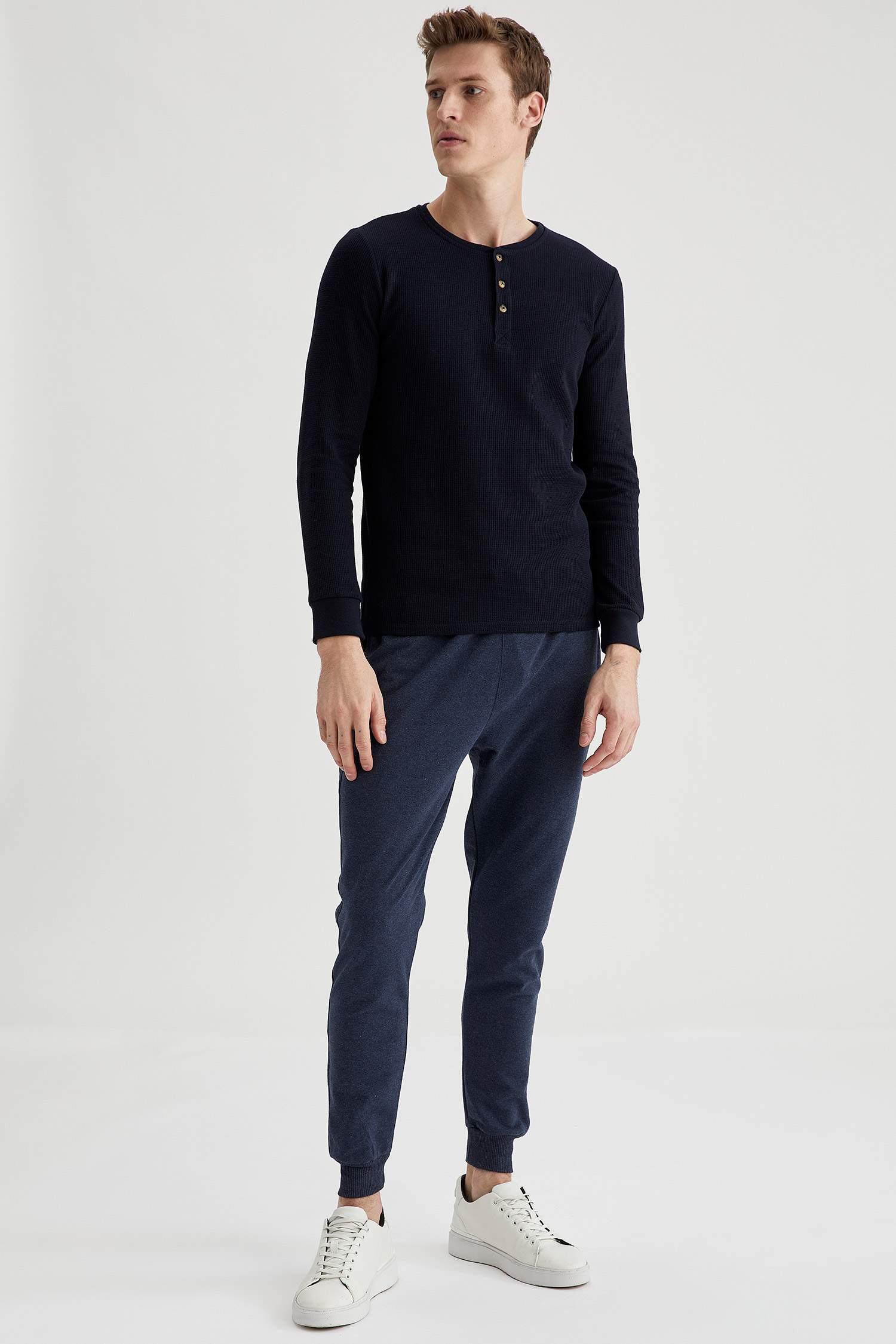 Bisiklet Yaka Desenli Slim Fit Uzun Kollu Tişört
