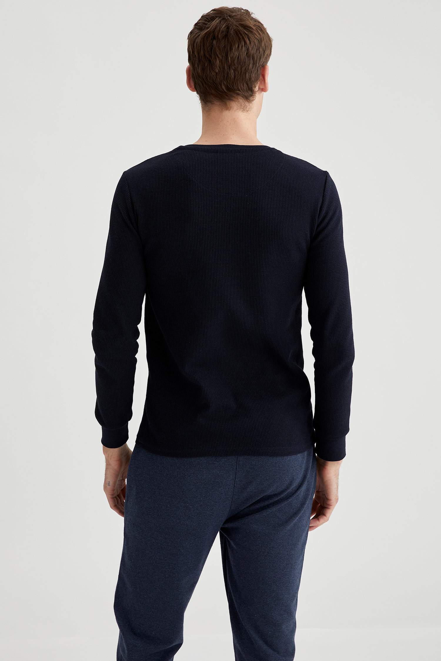 Bisiklet Yaka Desenli Slim Fit Uzun Kollu Tişört