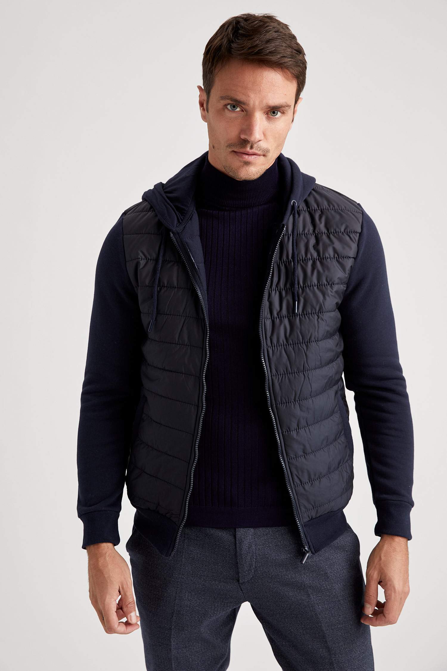 Regular Fit Kapüşonlu Fermuarlı Hırka