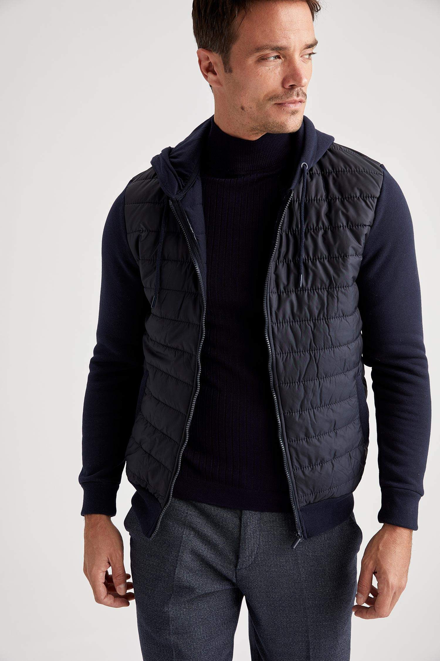 Regular Fit Kapüşonlu Fermuarlı Hırka