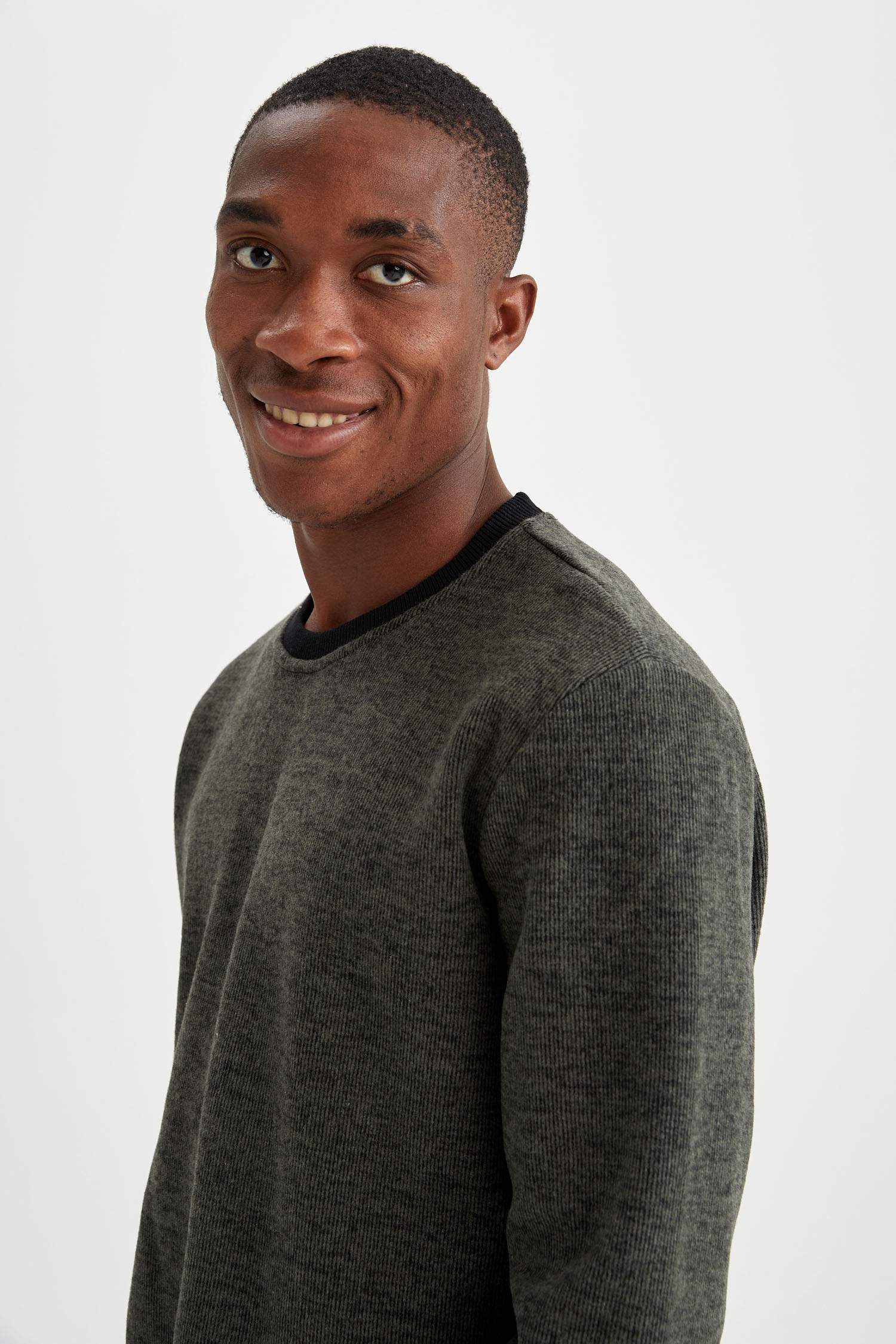 Regular Fit Bisiklet Yaka Sweatshirt