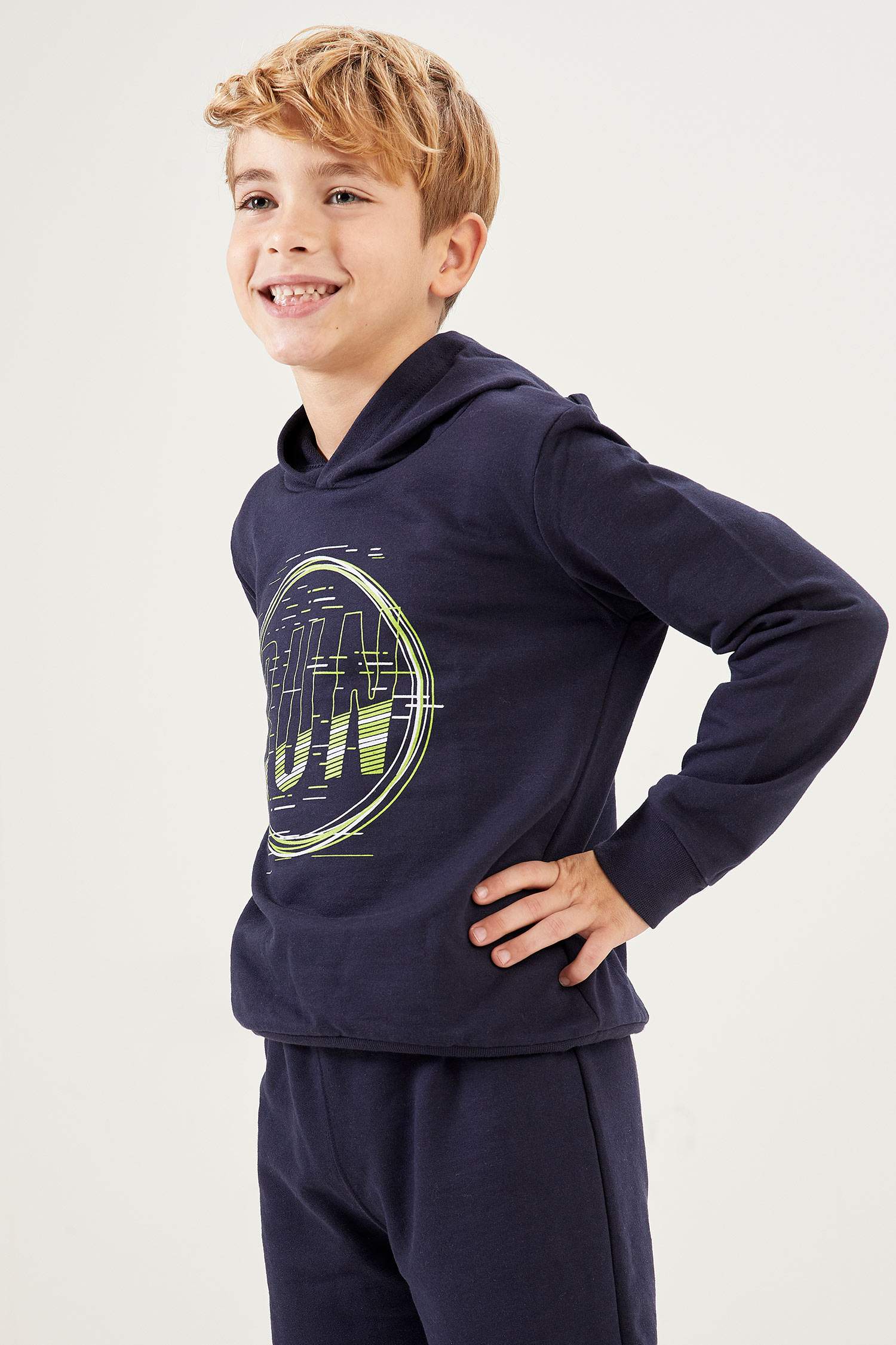 Erkek Çocuk Baskılı Sweatshirt ve Eşofman Takım
