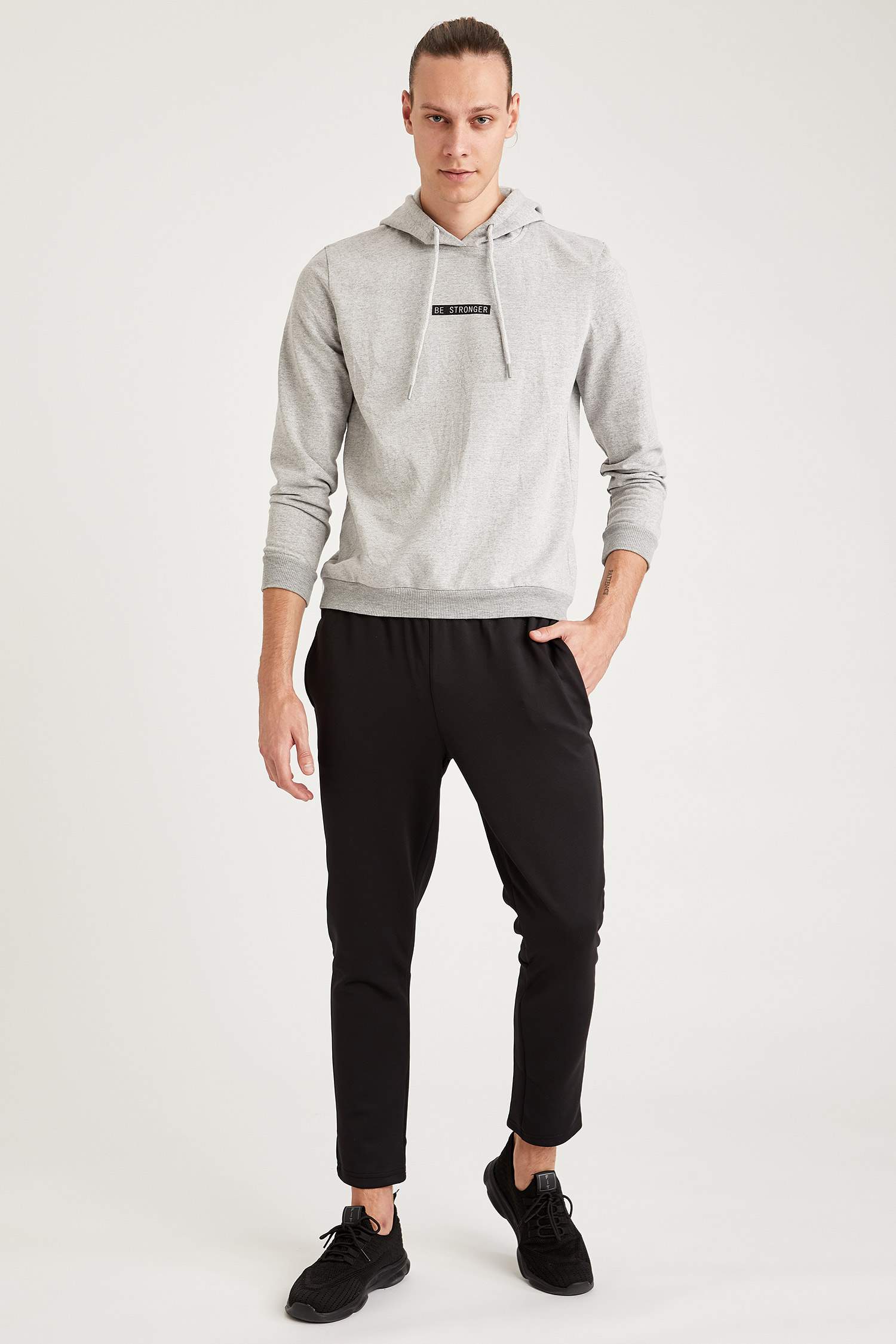 Kapüşonlu Spor Sweatshirt
