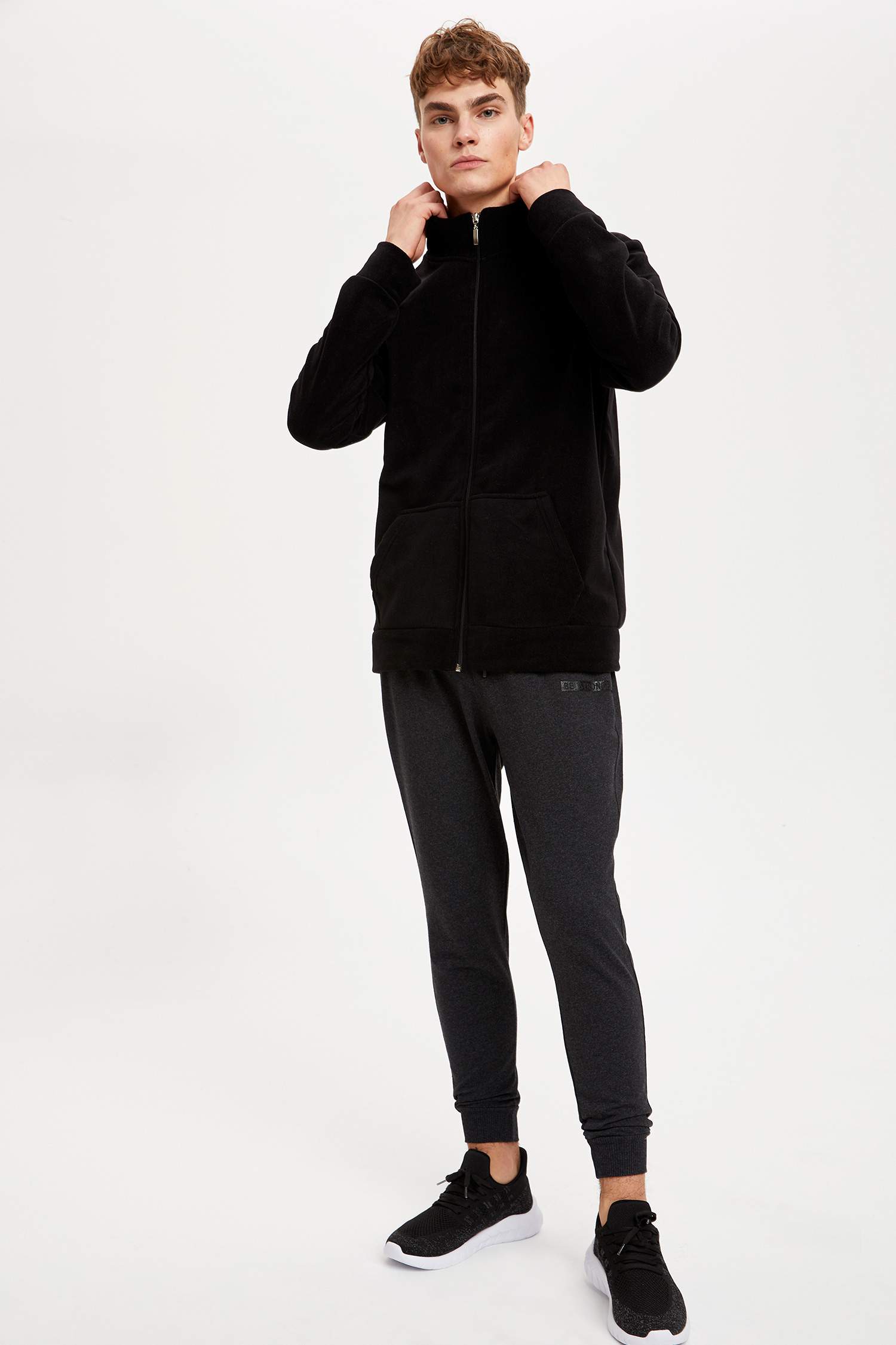 Defacto Fit Slim Fit Esnek Paça İnce Kumaş Jogger