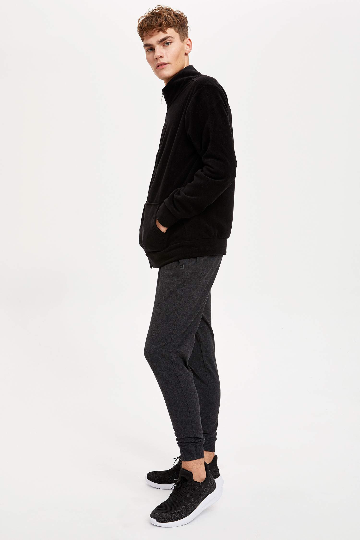 Defacto Fit Slim Fit Esnek Paça İnce Kumaş Jogger