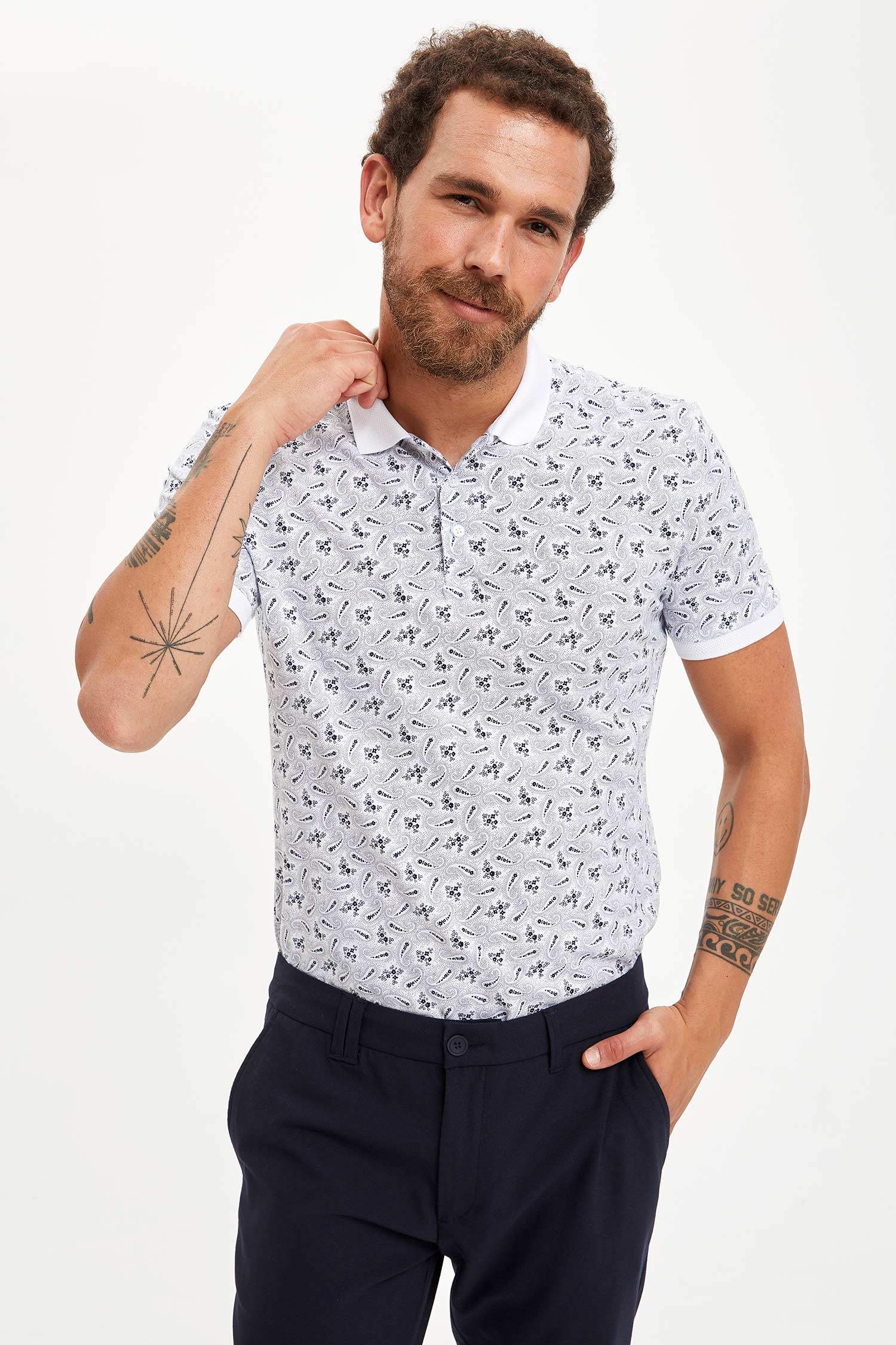 Geometrik Desenli Slim Fit Polo Yaka Tişört