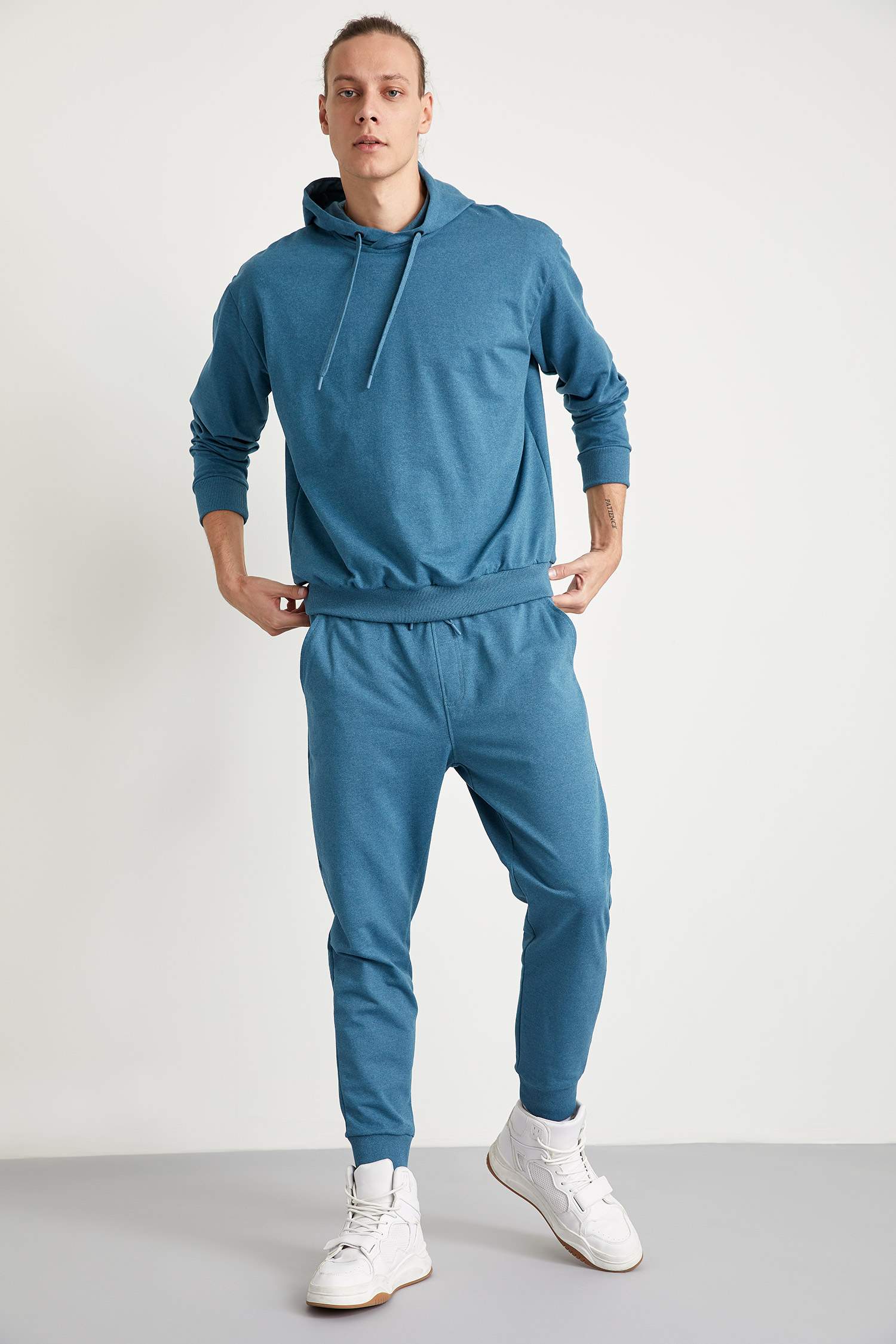 Oversize Fit Kapüşonlu Basic Sweatshirt