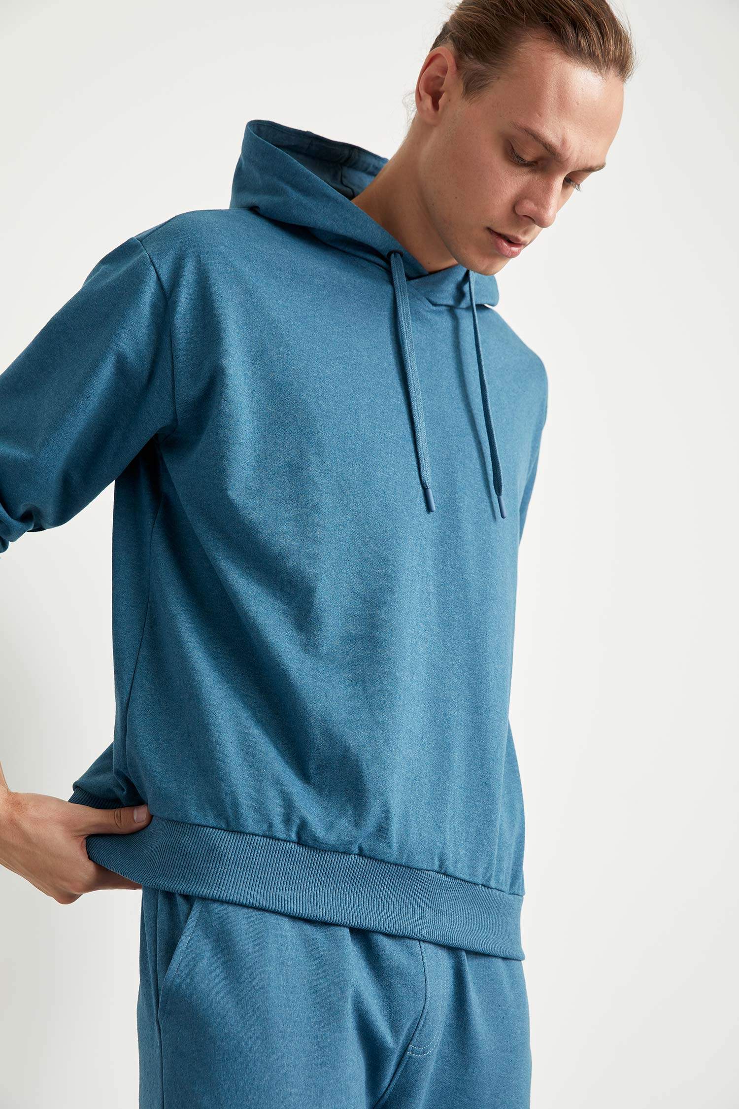 Oversize Fit Kapüşonlu Basic Sweatshirt