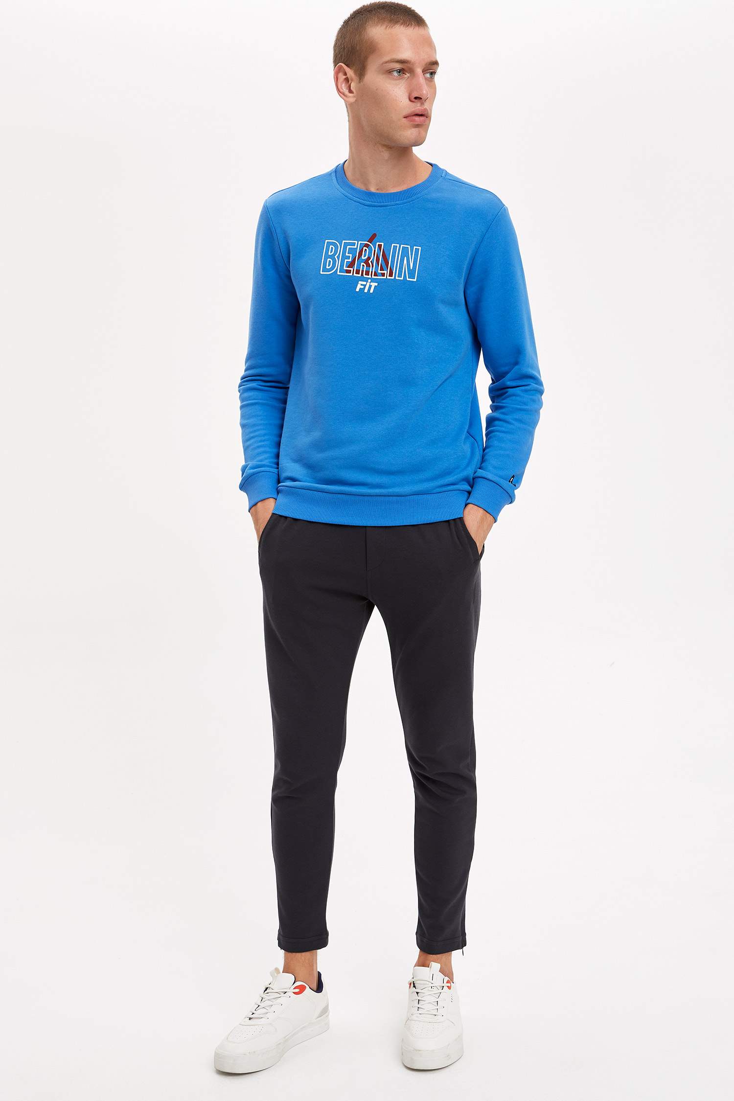Berlin Baskılı Slim Fit Bisiklet Yaka Spor Sweatshirt