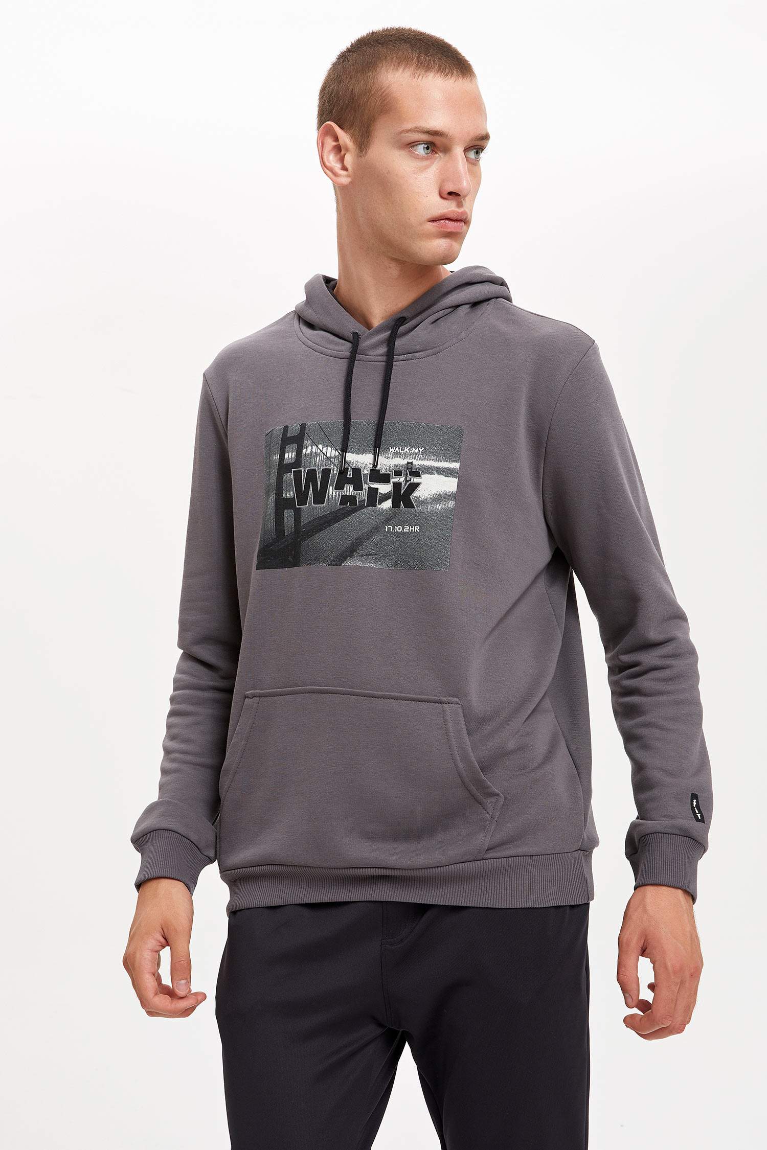 Defacto Fit Regular Fit İçi Yumuşak Tüylü Uzun Kollu Sweatshirt