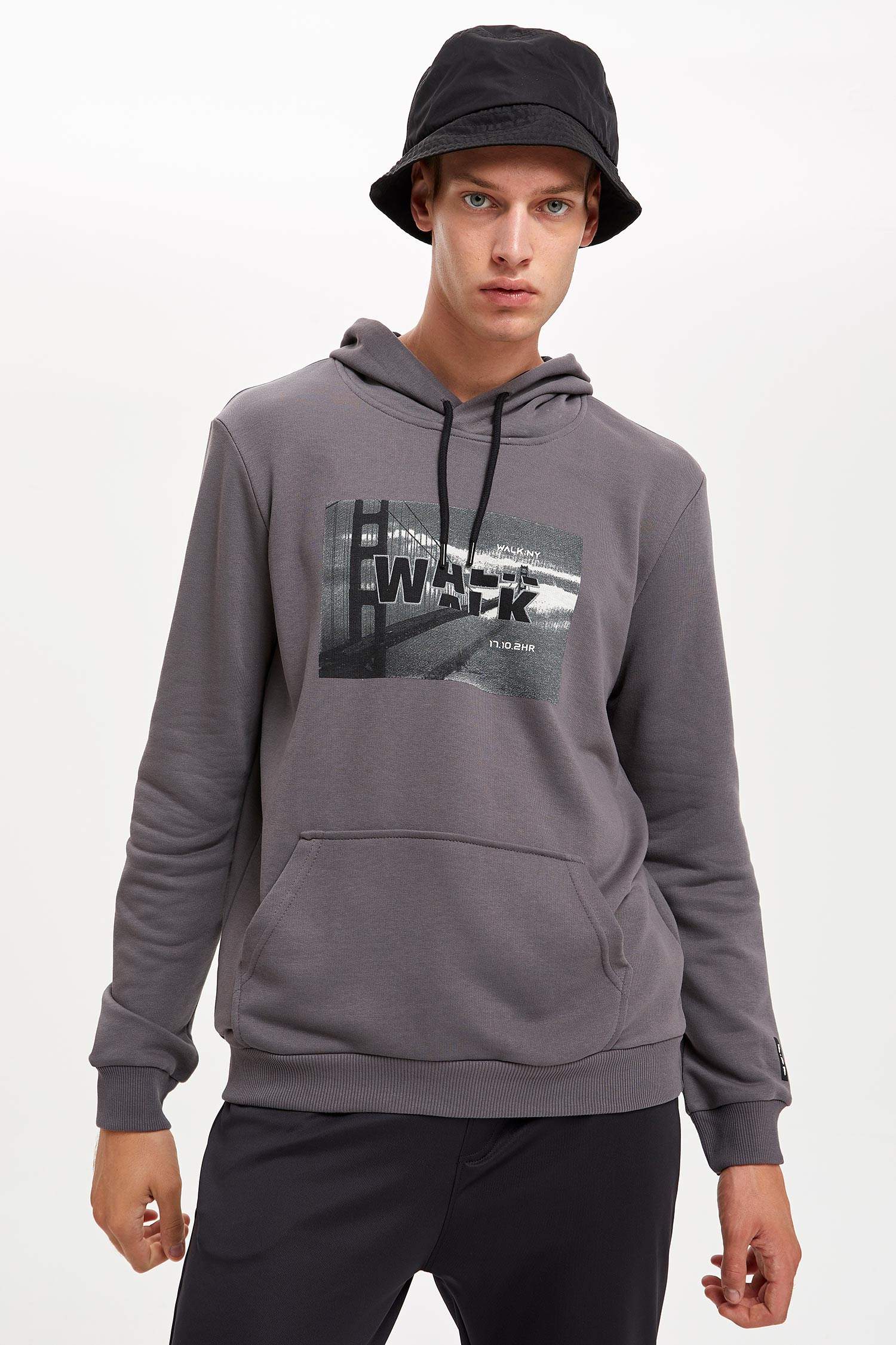 Defacto Fit Regular Fit İçi Yumuşak Tüylü Uzun Kollu Sweatshirt