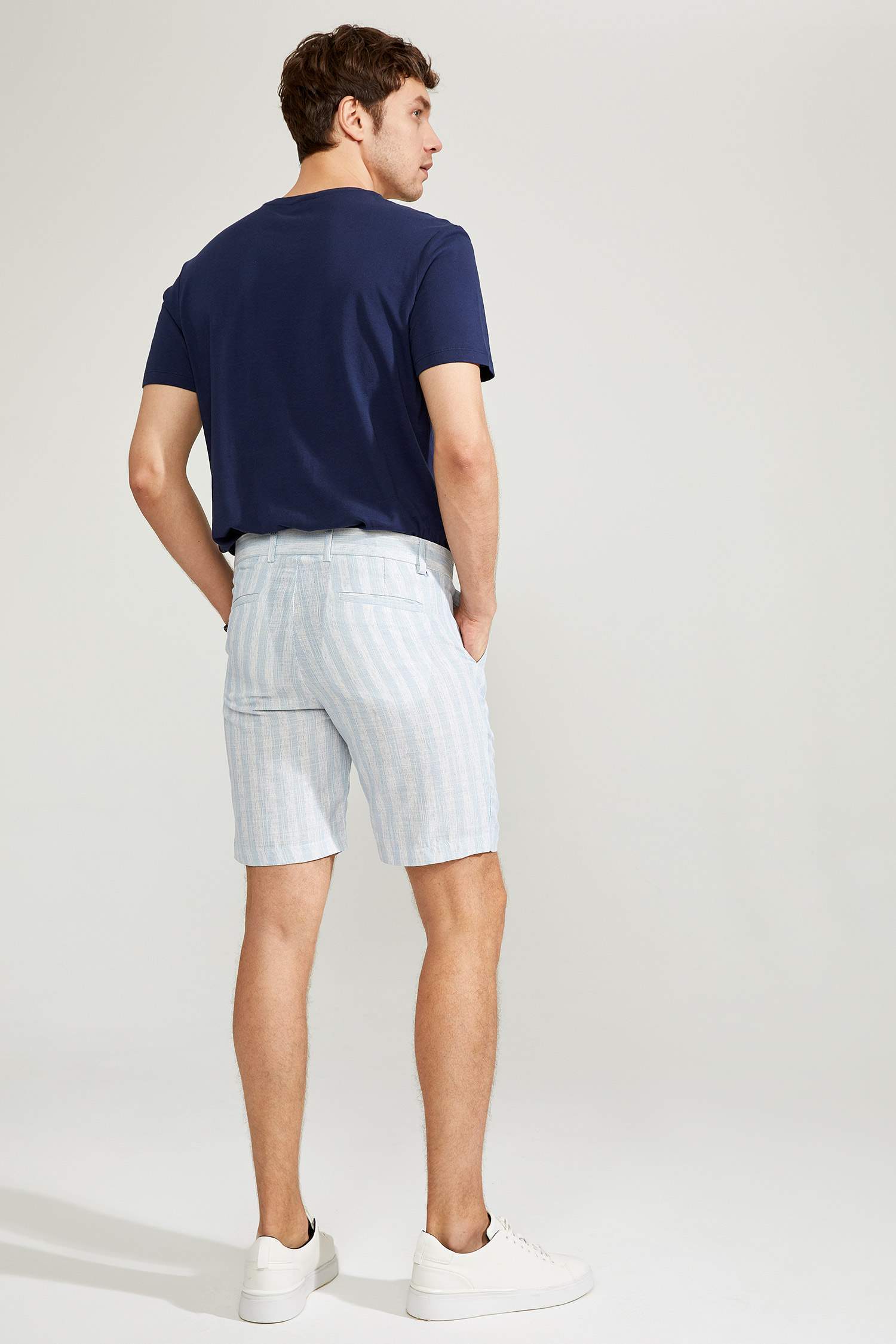 Keten Görünümlü Regular Fit Şort