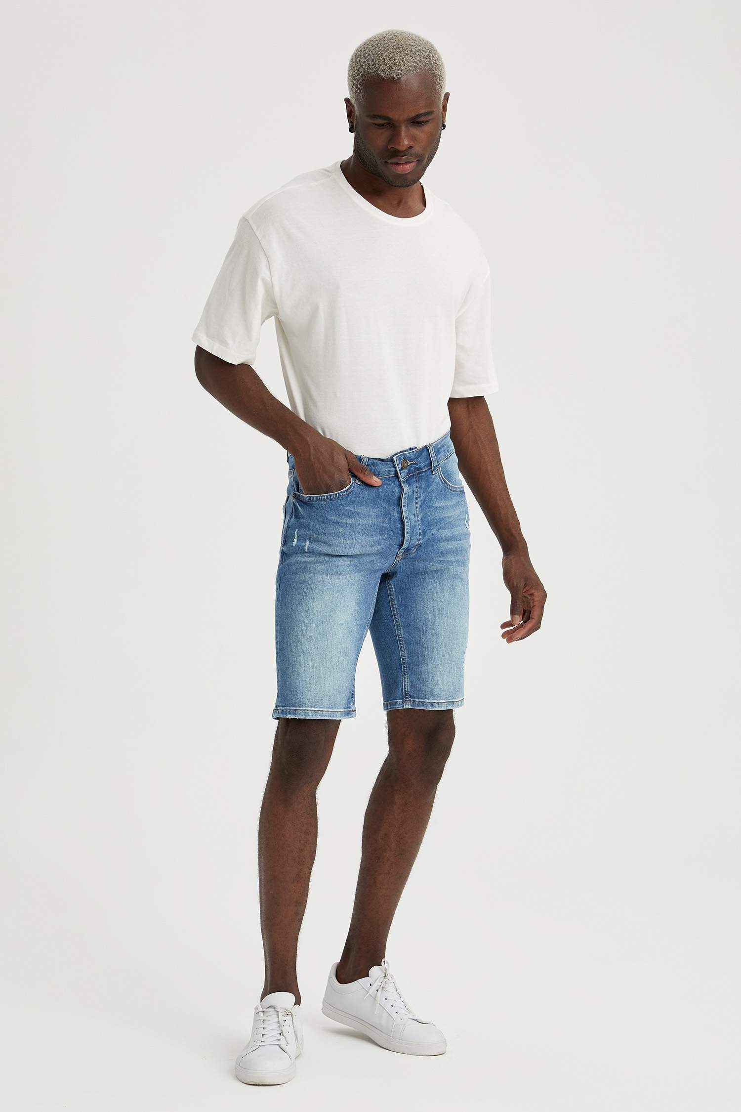 Skinny Fit Bermuda